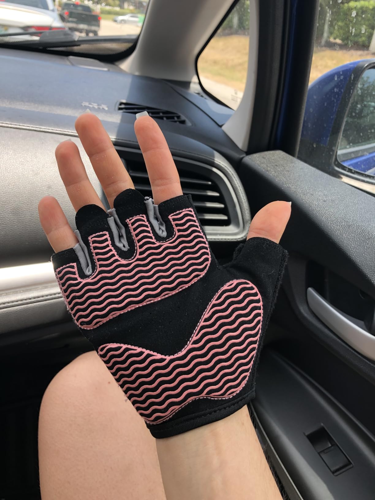 sunnex Workout Gloves for Women - Breathable Weight Lifting Gloves with Non-Slip Silicone Padding, Fingerless Gym Gloves for Cycling, Rowing, Pull Ups & Training (4 Sizes) customer photo 2