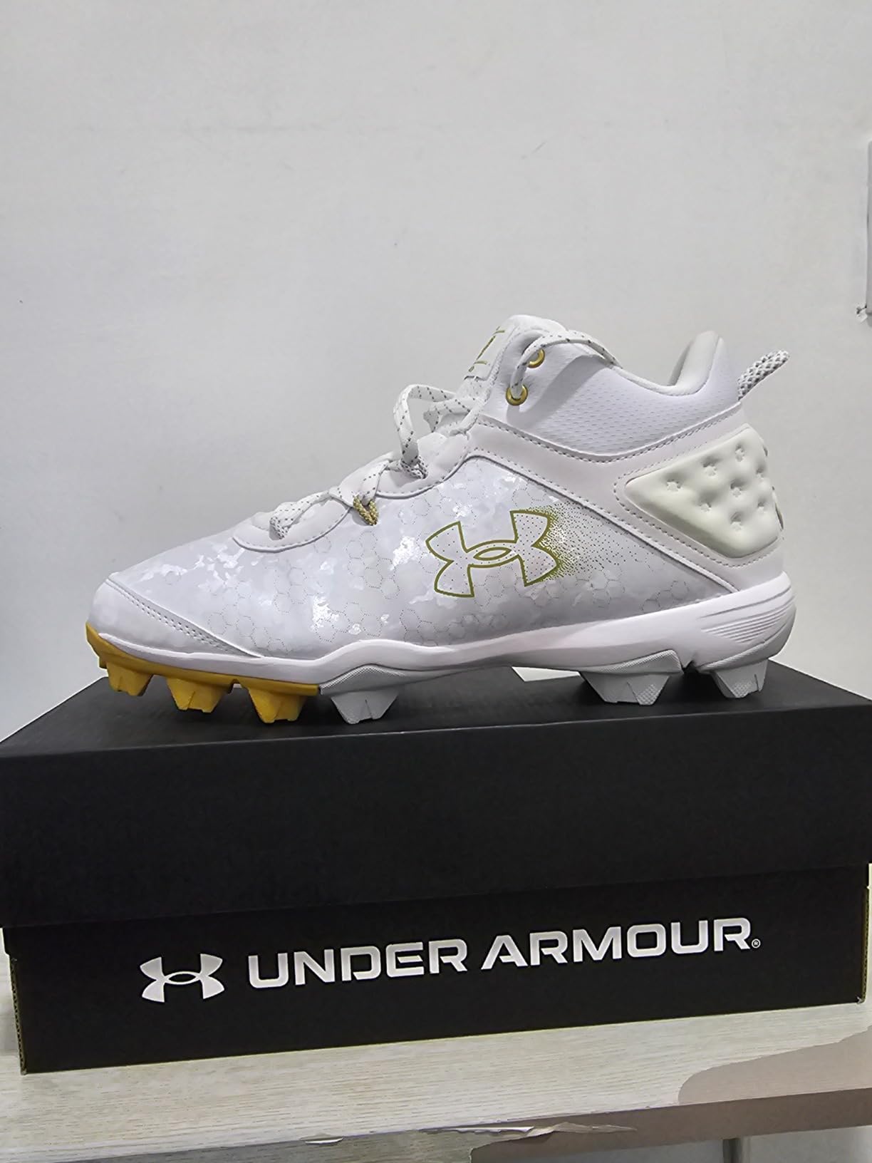 Under Armour Men's Harper 8 Mid RM Baseball Cleats customer photo 2