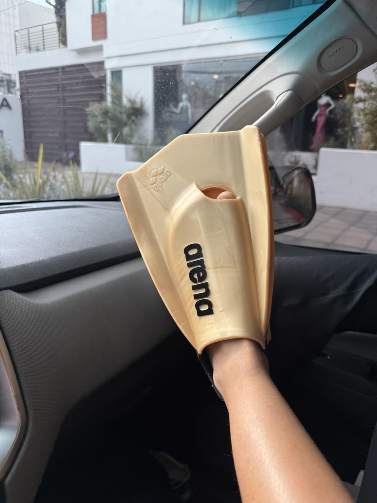 Arena Unisex Adult Powerfin Pro II Swim Training Fins Men and Women Silicone Short Blade Flippers Left-Right Customized, Sizes 4.5-13.5 customer photo 1