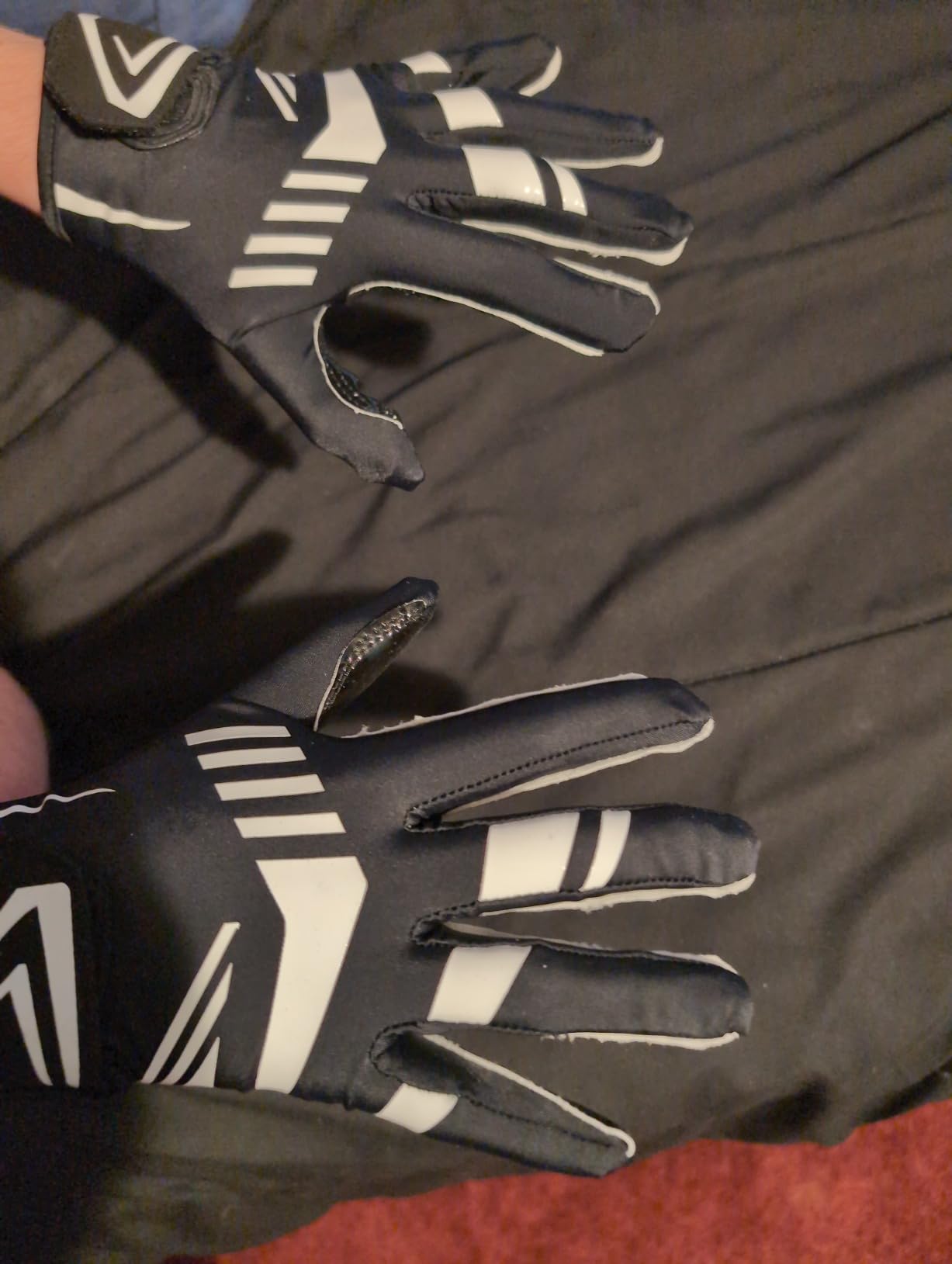 Football Gloves for Kids 8-12, No-Slip Youth Wide Receiver Glove, Enhanced Performance Silicone Gloves customer photo 2