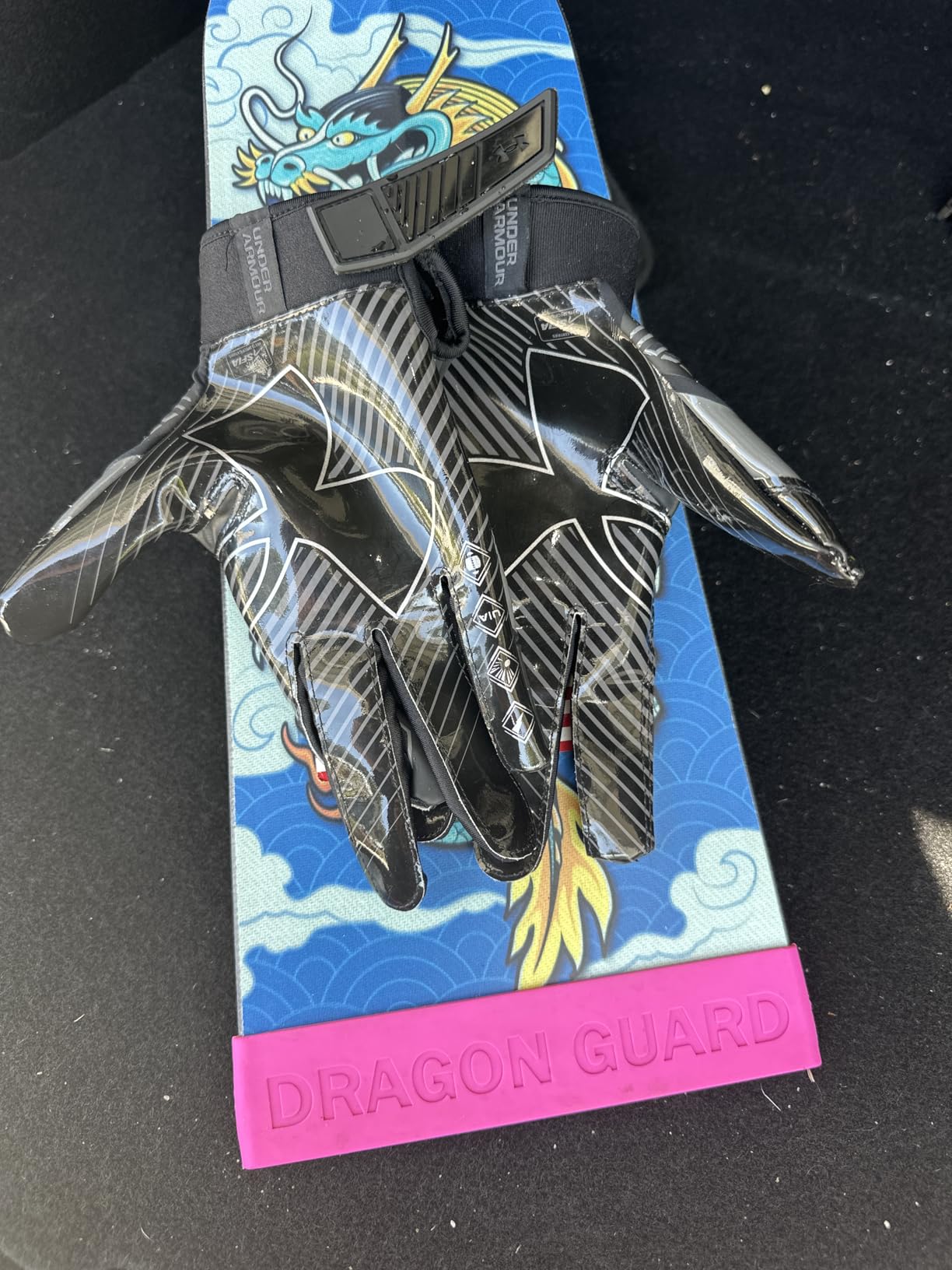 Under Armour Men's F9 Nitro Football Gloves customer photo 1