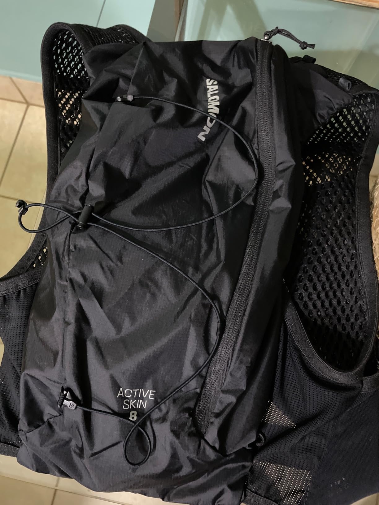 Salomon Unisex Active Skin 8, Hydration & Storage Vest with 500ml Flasks Included customer photo 1