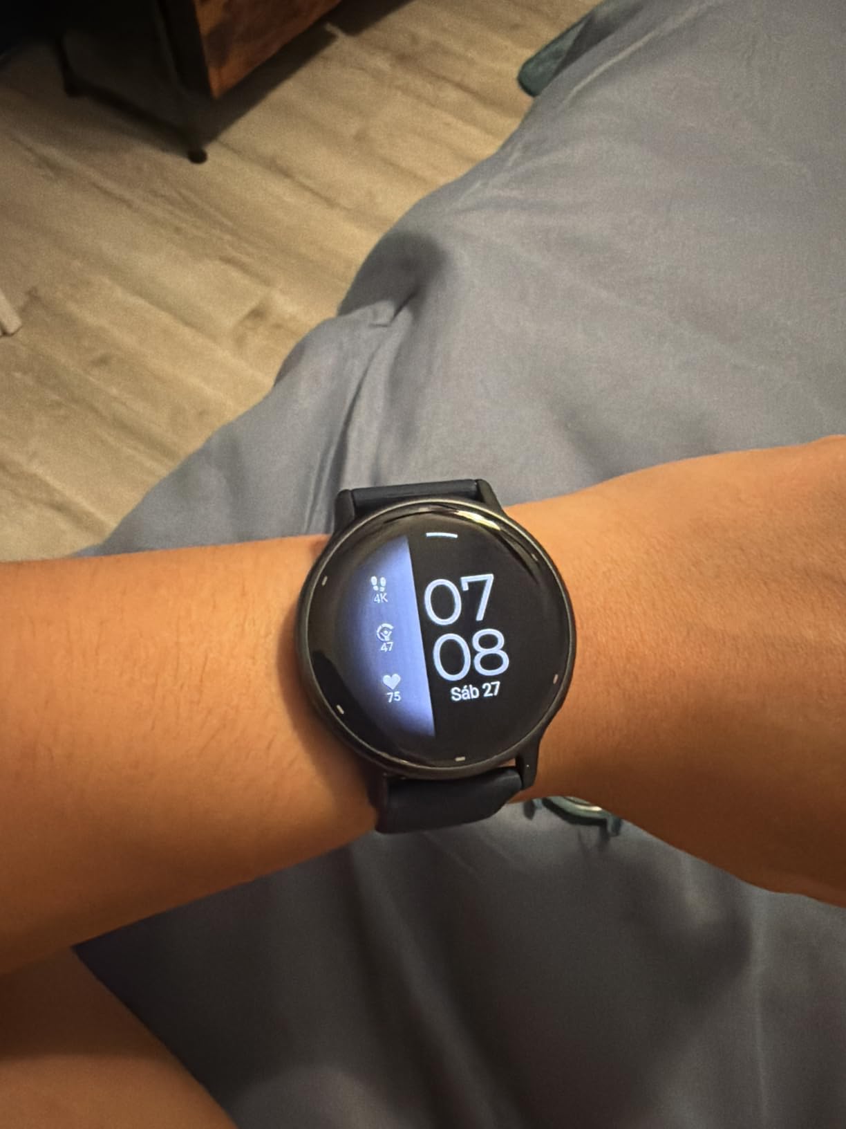 Garmin Vivoactive 5, Health and Fitness GPS Smartwatch, AMOLED Display, Up to 11 Days of Battery, Slate Aluminum Bezel with Black Case customer photo 2