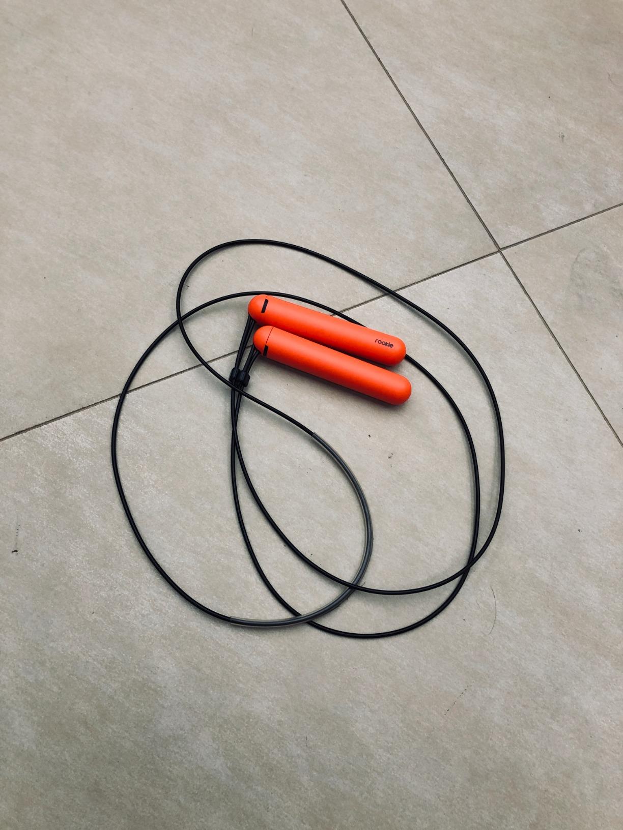 Tangram Smart Rope Rookie - Smart Jump Rope with Counter & App, Bluetooth Fitness Tracker, Adjustable Jump Rope for Weight Loss, Cardio, HIIT & Home Workouts customer photo 1