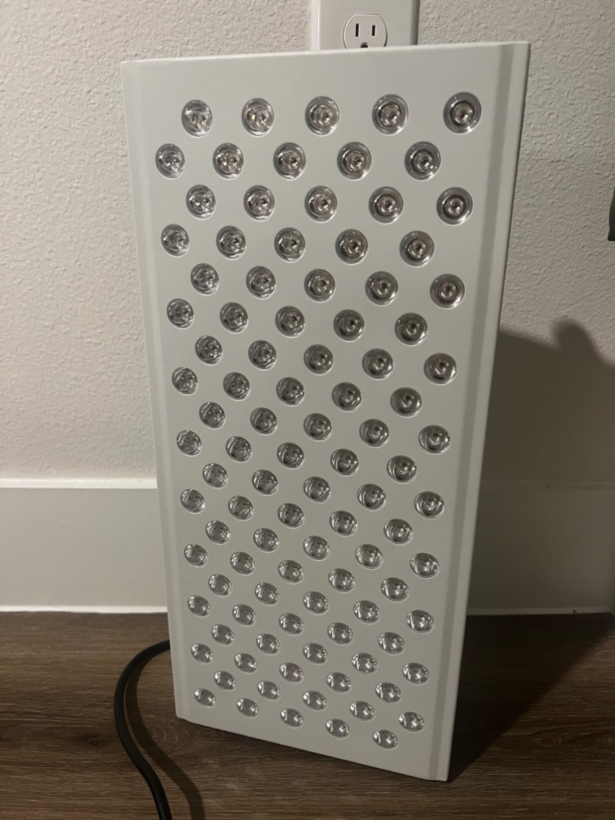 Mito Red Light - MitoMID 2.0 Red Light Panel - Red Light Therapy for Face and Neck - Red Light & Near Infrared Red Light Therapy - At-Home Red Light Therapy for Body customer photo 1