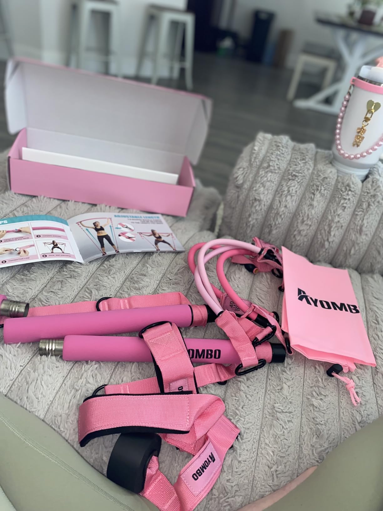 Ayombo Pilates Bar Kit with Resistance Bands, Pilates Workout Equipment for Legs, Hip, Waist, Arm, Squats Exercise Equipment for Home Workouts, Adjustable 3-Section Pilates Bar Kit for Women & Men customer photo 2