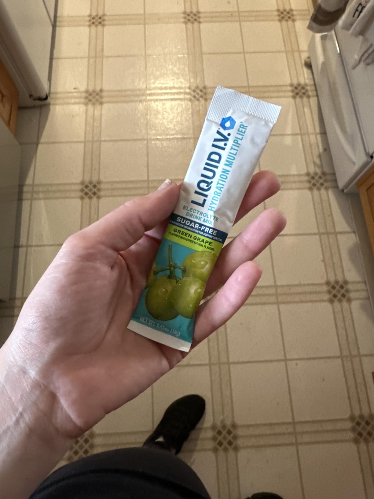Liquid I.V. Hydration Multiplier Sugar-Free Variety Pack - Raspberry Melon, Lemon Lime, White Peach, Green Grape | Electrolyte Powder Drink Mix | 1 Pack (16 Servings) customer photo 2