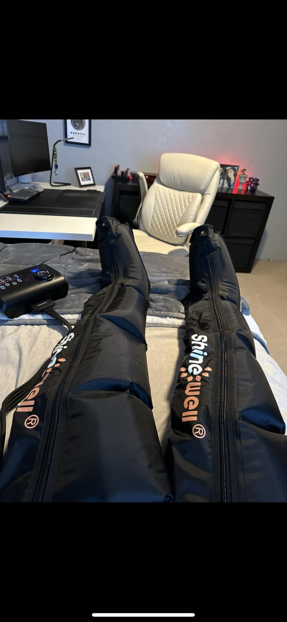 SHINE WELL Leg Recovery Compression System, Professional Foot and Leg Air Compression Boots, Sequential Device for Massage Therapy, Fast Recovery & Improved Circulation for Athletes & Gym (Medium) customer photo 1
