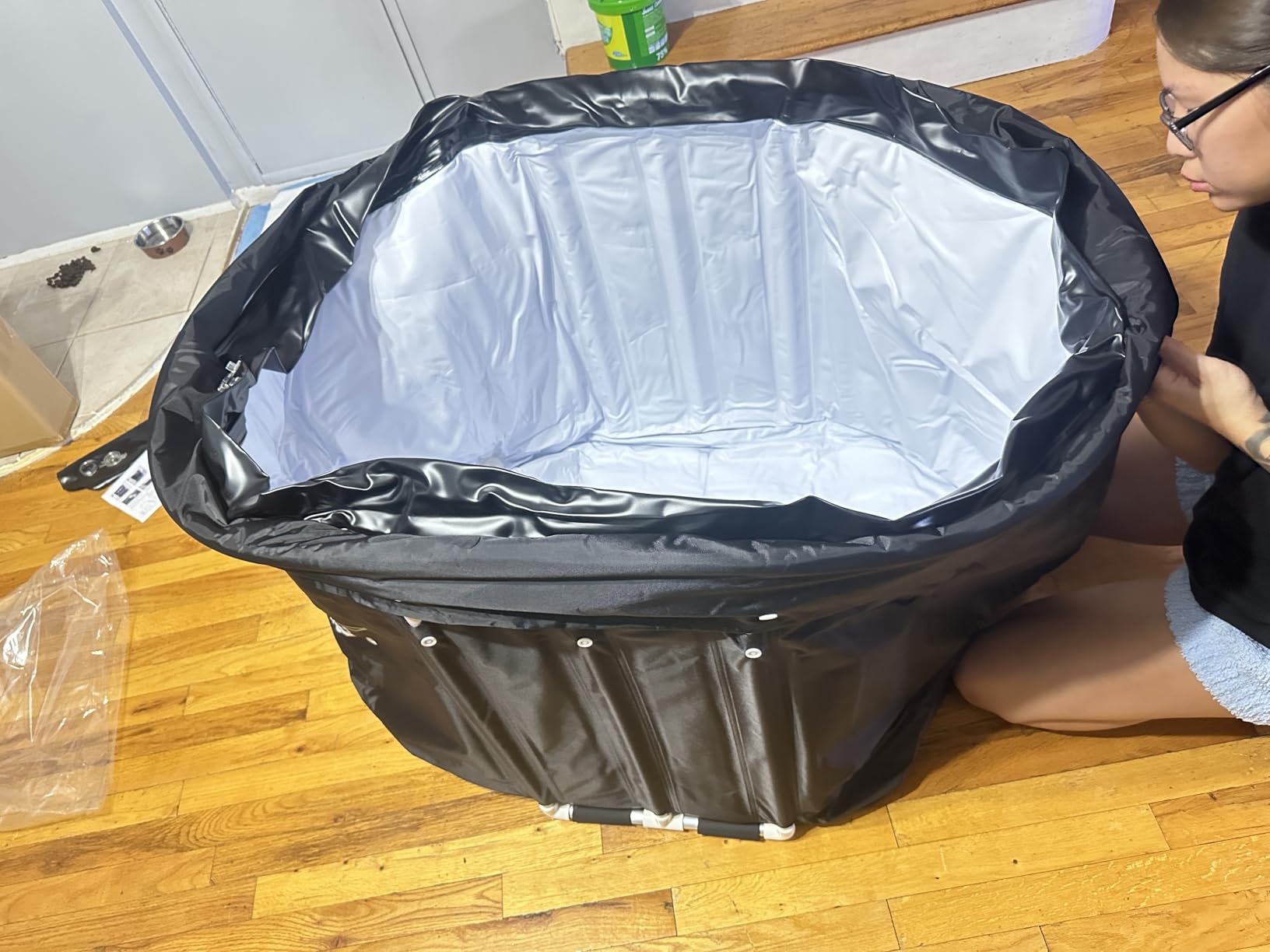 CalmMax Oval Ice Bath Tub with Lid for Athletes 492L Portable Cold Plunge Tub for Cold Water Therapy 5 Layers Ice Baths at Home Outdoor Gym - 105cm Long customer photo 1