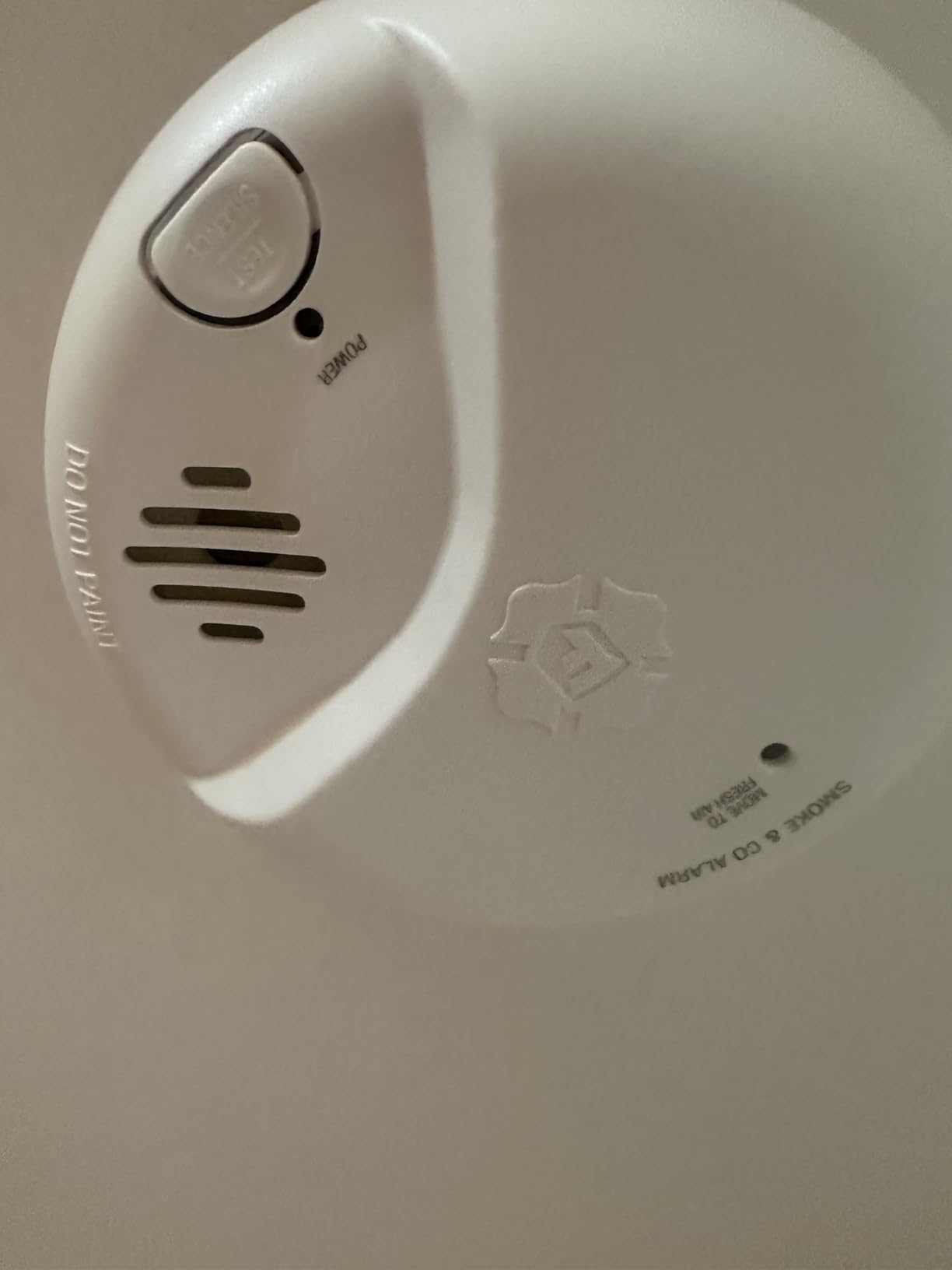 First Alert Combination Smoke & Carbon Monoxide Alarm, Battery Operated Detector with Test & Silence Button, SMICO100, 1-Pack customer photo 1
