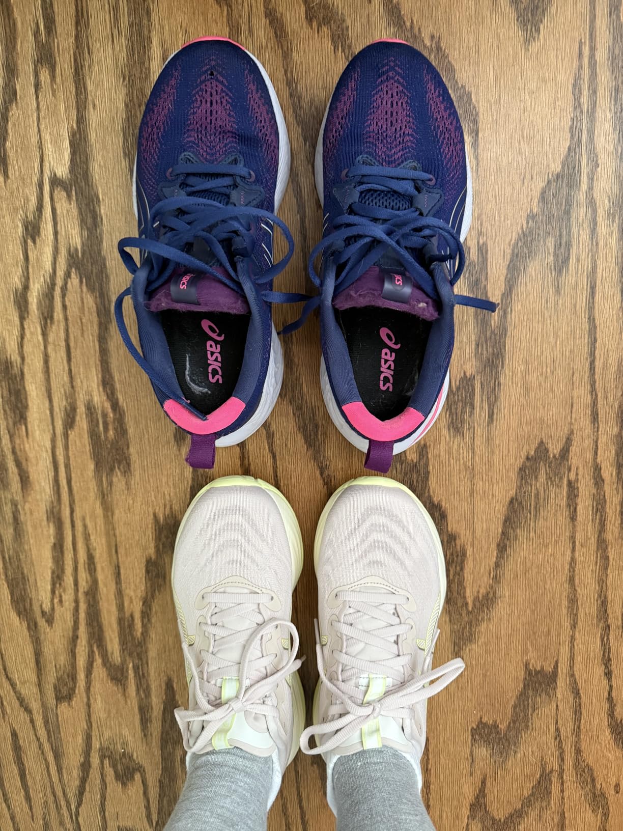 Women's Gel-Cumulus 27 Running Shoes customer photo 2