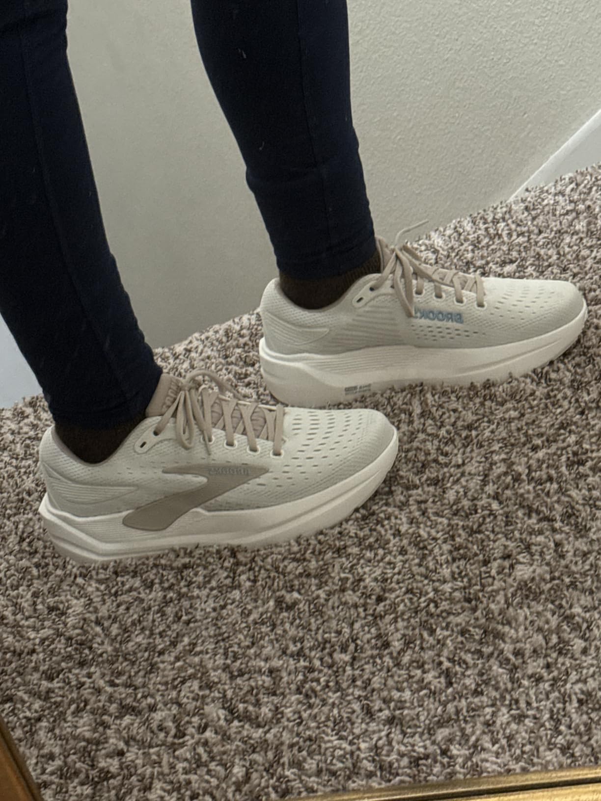 ASICS Women's Gel-Nimbus 27 Running Shoes customer photo 2