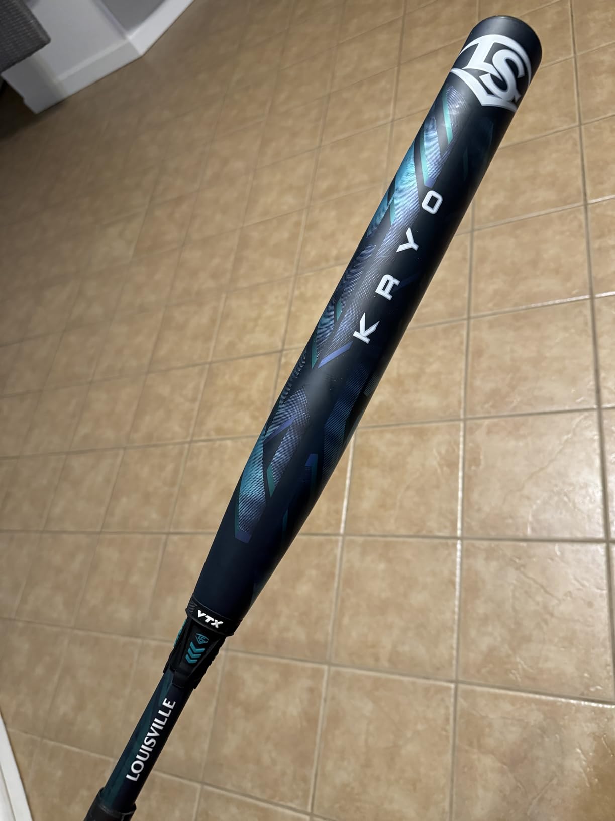 Louisville Slugger 2025 Kryo Fastpitch Bats: -11/-10/-9/-8 Drop customer photo 2