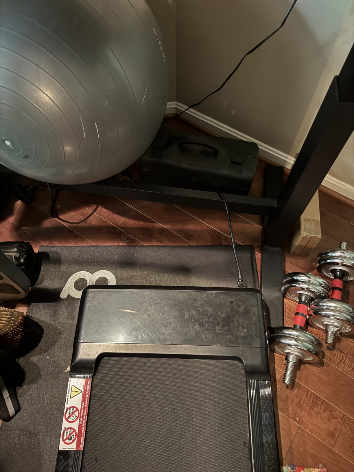 TRAILVIBER Walking Pad Treadmill with 12% 9-Level Auto Incline, 450 lbs Capacity RGB LED Screen, Bluetooth Speaker Under Desk Treadmill customer photo 2