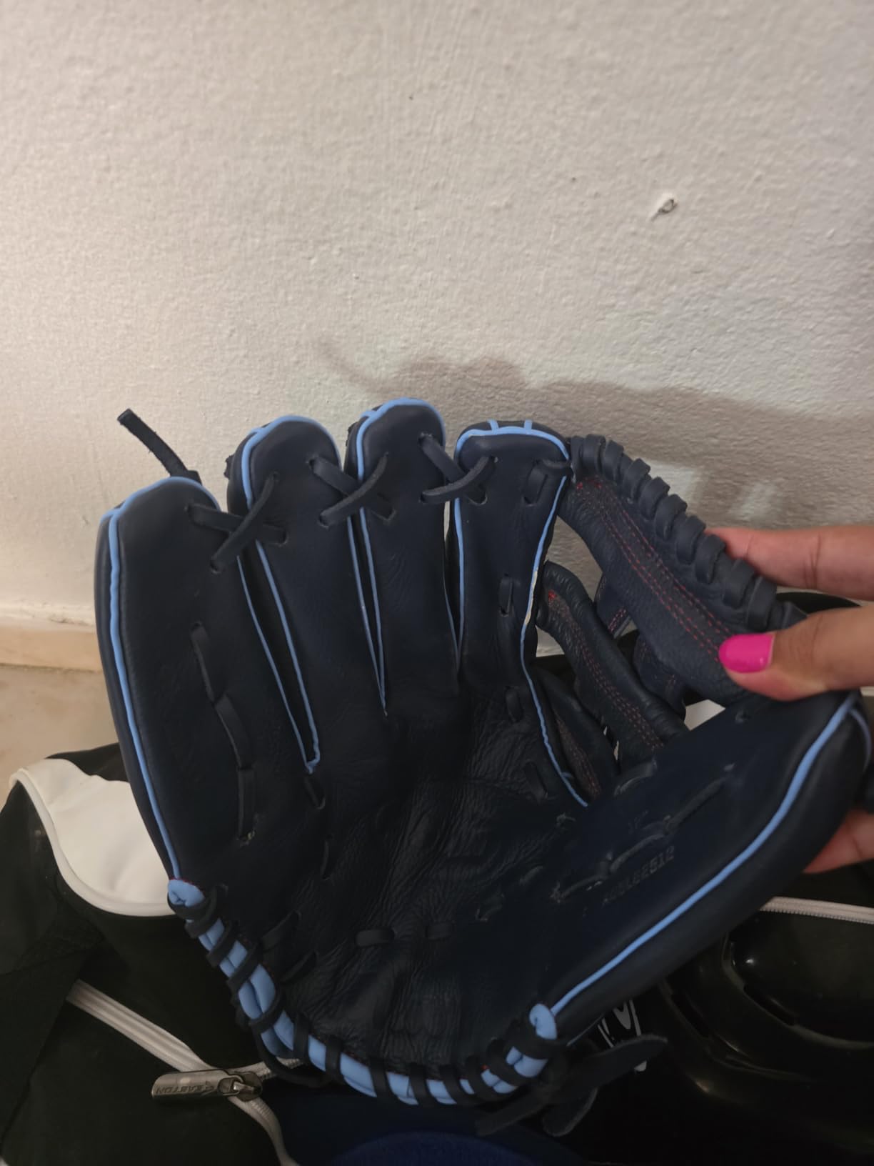 Wilson A500 Adult + Youth Baseball Glove + Mitt | Sizes 10.5