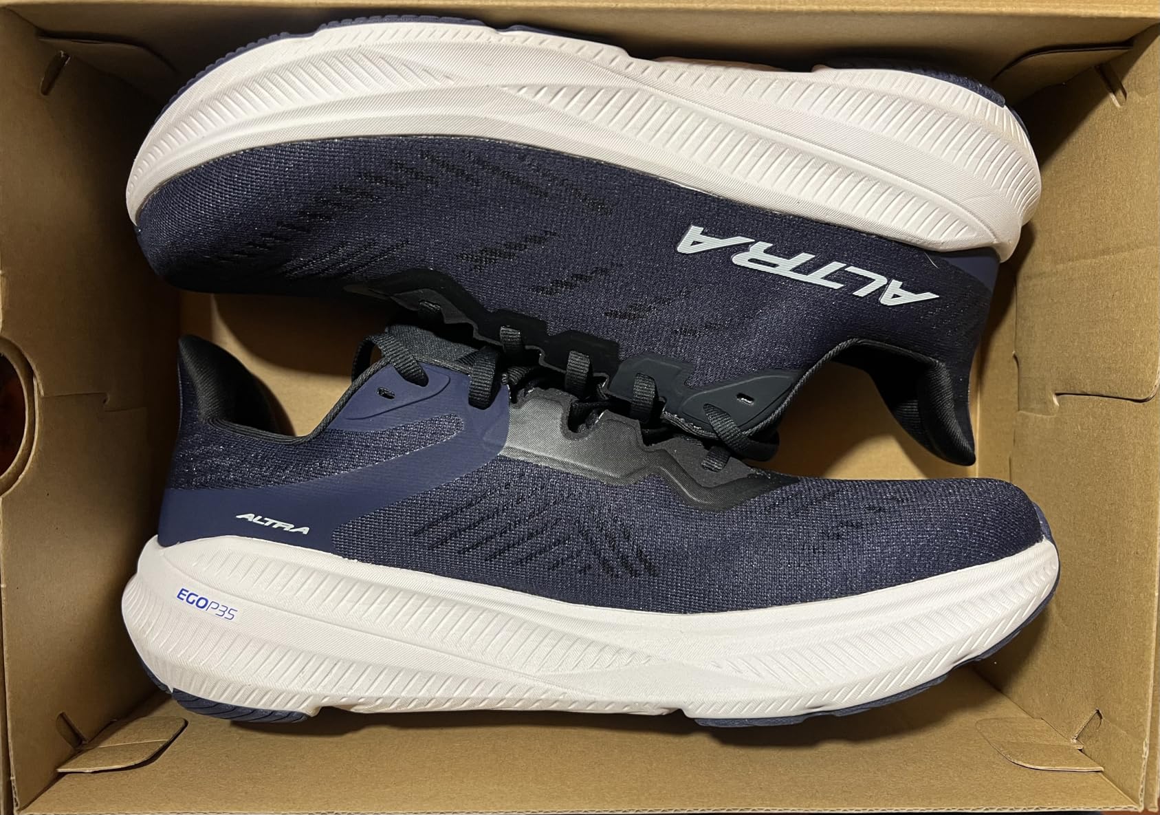 ALTRA Men's Experience Flow 2 Road Running Shoe customer photo 2