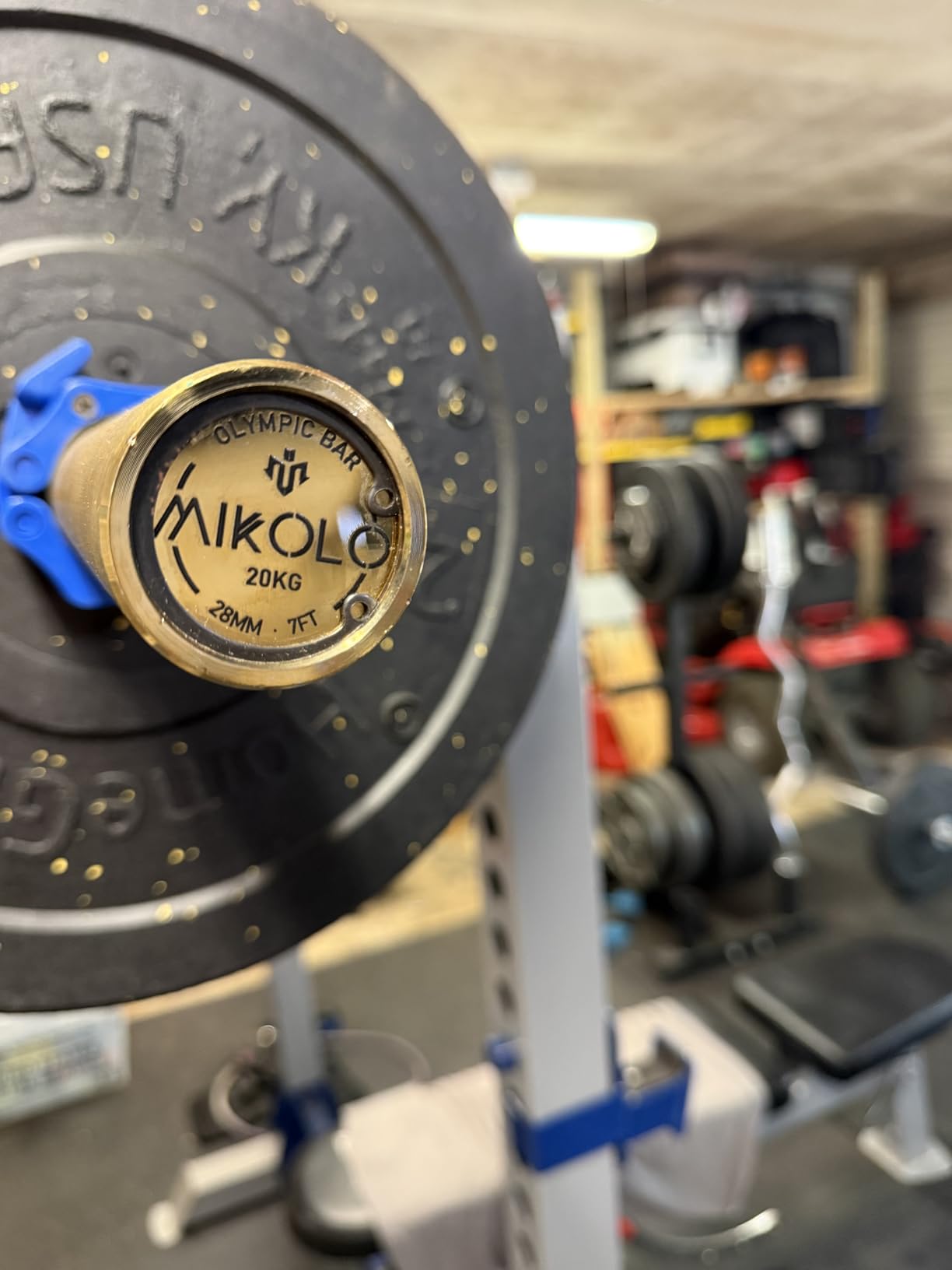 Mikolo 7ft Olympic Barbell, Barbell for Weightlifting and Powerlifting 45lb, Olympic Bar for 1500lbs Capacity, Weight Bar Fit 2-Inch Standard Weights customer photo 1