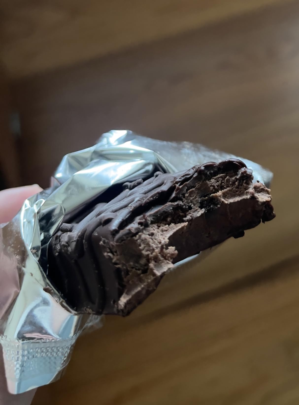 Quest Nutrition Overload Protein Bars, Chocolate Explosion, 20g Protein, 1g Sugar, 3g Net Carbs, Gluten Free, 12 Count customer photo 1