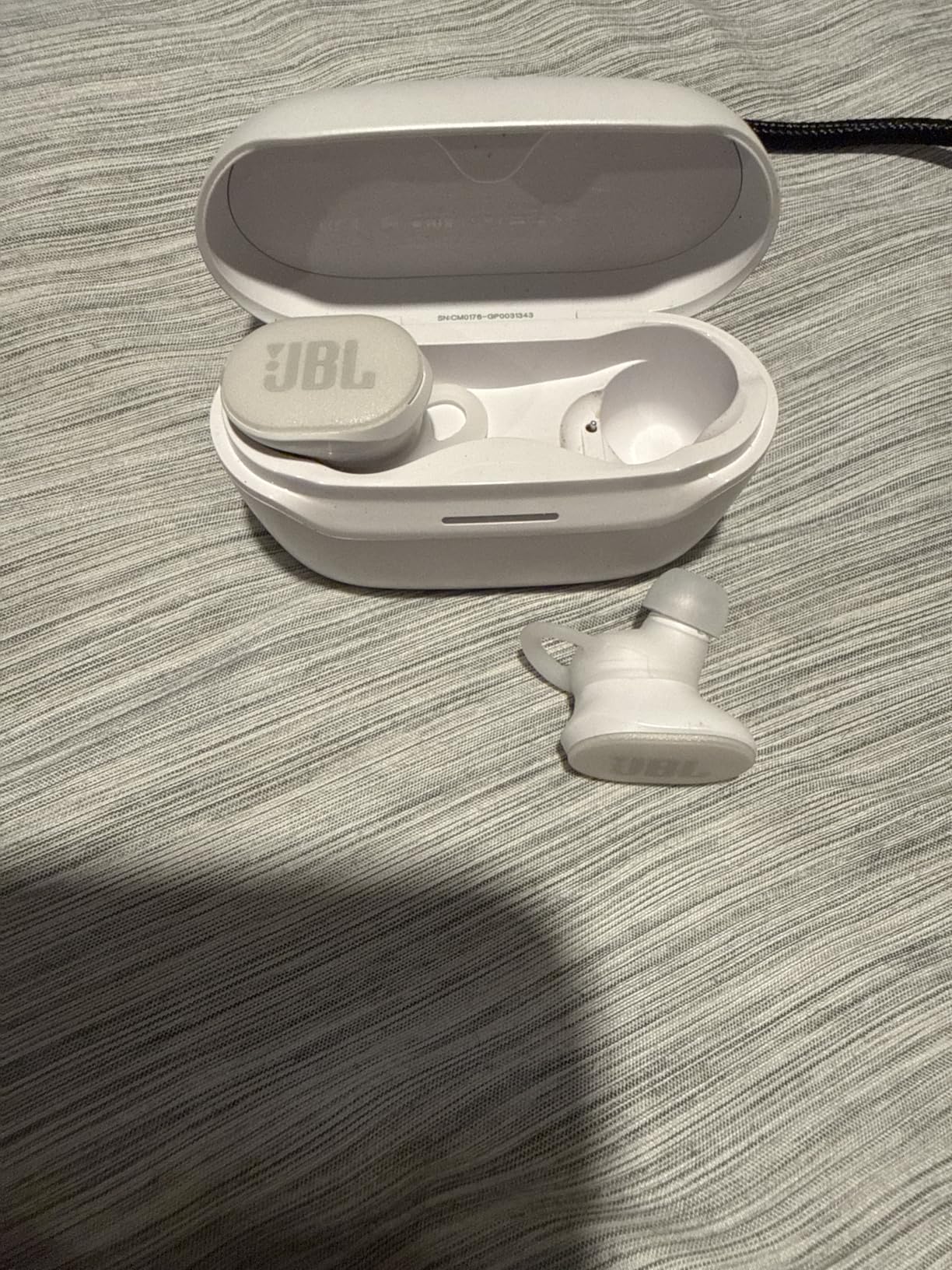 JBL Endurance Race 2 - Waterproof (IP68) Sports True Wireless Earbuds with 4 mics for Crisp, Clear Calls, JBL Pure Bass Sound, 48Hrs of Playback, Plus Speed Charging & Active Noise Cancelling (Blue) customer photo 2