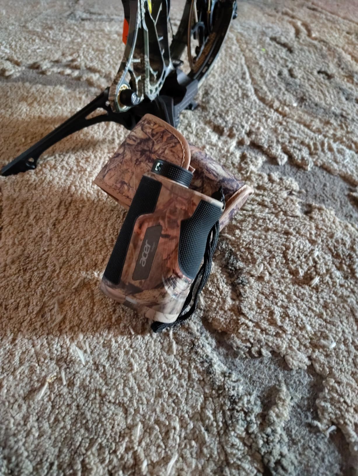 Acer Hunting Range Finder with Slope, 800 Yards Range Finder for Hunting, 6X Magnification, Waterproof Archery Rangefinder for Deer, Rechargeable Battery with Magnet Stripe customer photo 1
