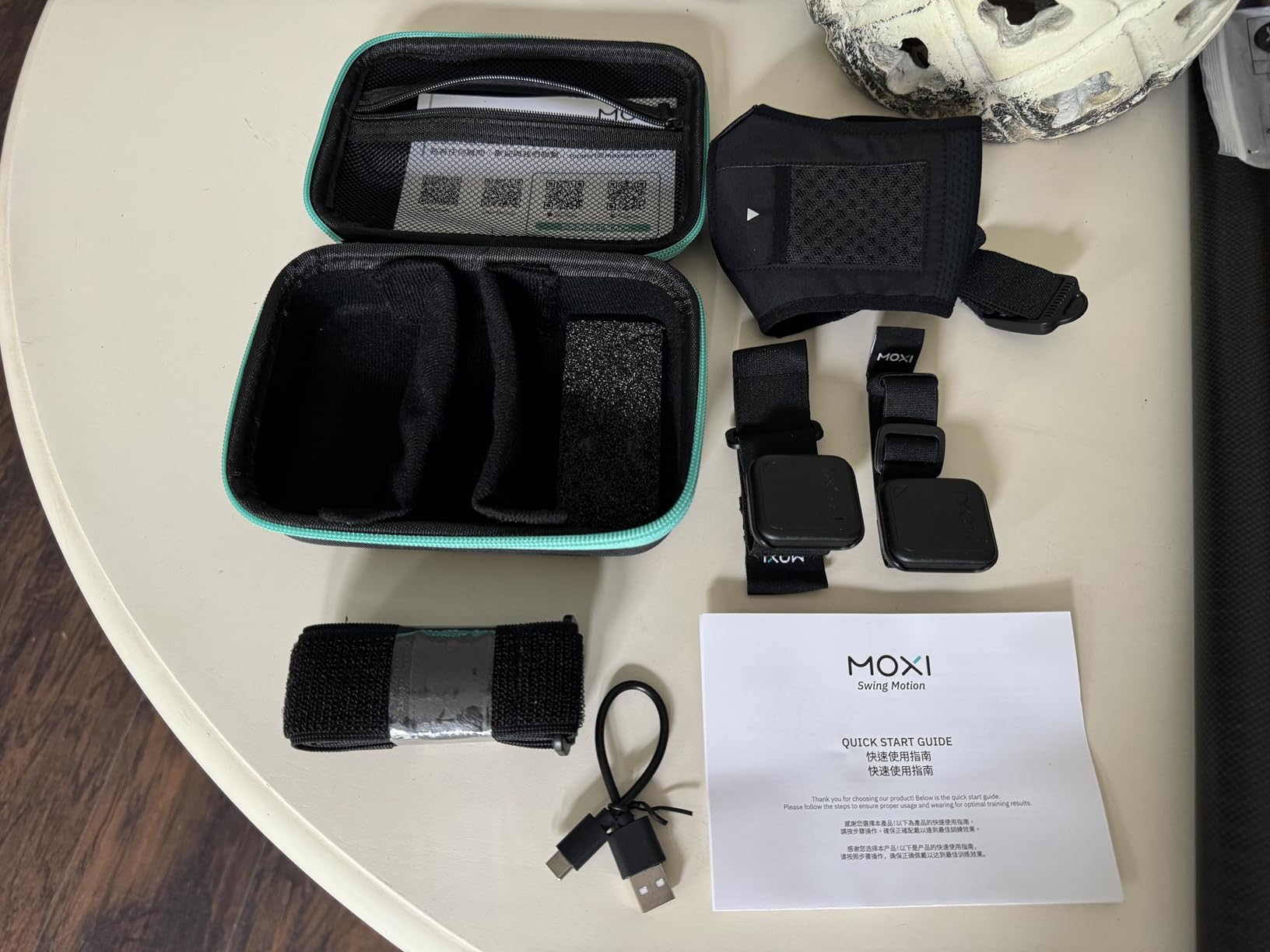 MOXI SwingMotion Golf Swing Trainer & Analyzer - Dual Wearable IMU Sensors for 3D Golf Swing Analysis, Real-Time Feedback via Free App, Improve Wrist Torso Hip X-Factor with 4 Training Modes customer photo 2