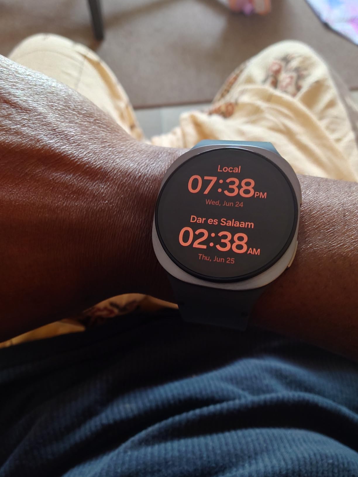 Samsung Galaxy Watch 8 (2025) 40mm Bluetooth Smartwatch, Cushion Design, GPS Fitness Tracker, Sleep Coaching, Running Coach, Energy Score, Heart Rate Tracking, Silver [US Version, 2 Yr Warranty] customer photo 1