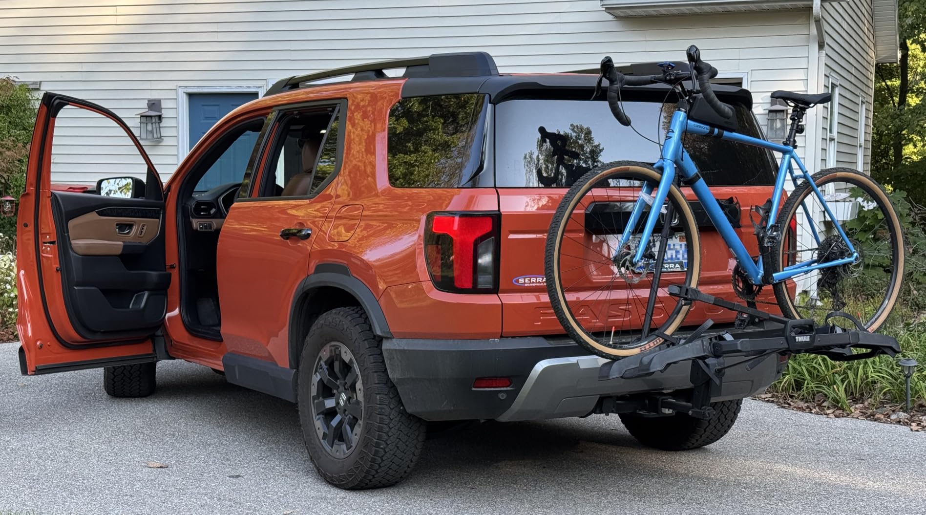 Thule Outpace 2 Bike Hitch Rack - Compact & Lightweight Platform Bike Rack - Foldable Design - Fits Most Bike Styles - 110lb Capacity 55lbs per Bike - 2