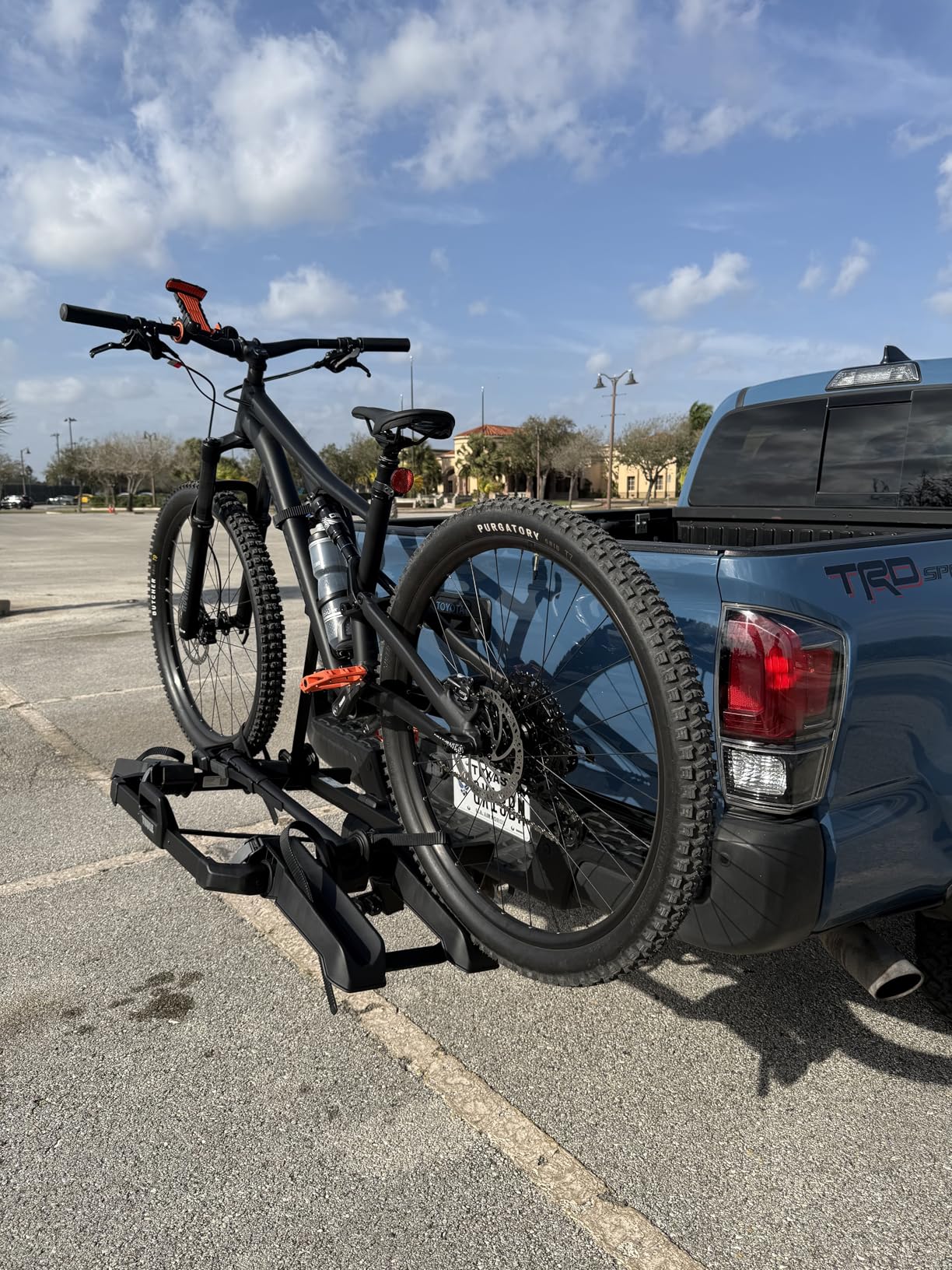 Thule Outpace 2 Bike Hitch Rack - Compact & Lightweight Platform Bike Rack - Foldable Design - Fits Most Bike Styles - 110lb Capacity 55lbs per Bike - 2