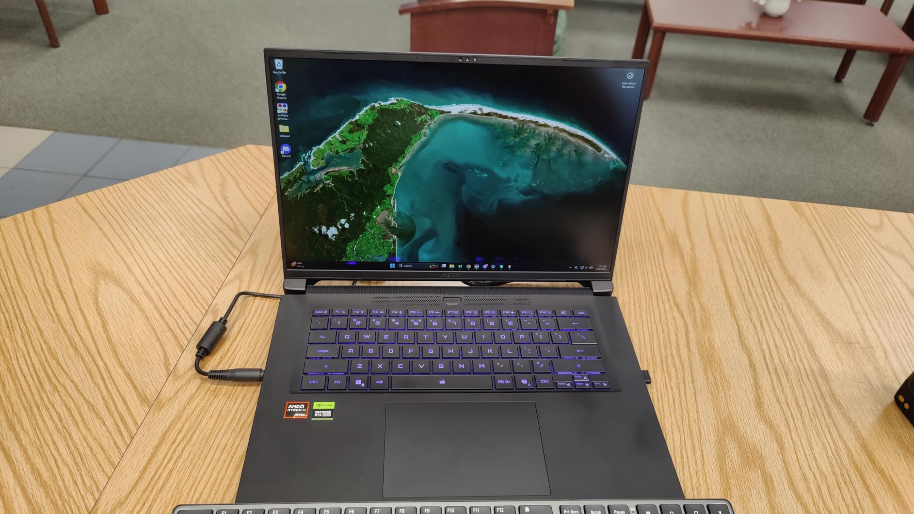 GIGABYTE AERO X16, Copilot+ PC - 165Hz 2560x1600 WQXGA - Manufactured by NVIDIA GeForce RTX 5070 - AMD Ryzen AI 9 HX 370-1TB SSD with 32GB DDR5 RAM - Windows 11 Home - Space Gray - 2WHA3USC64AH customer photo 1