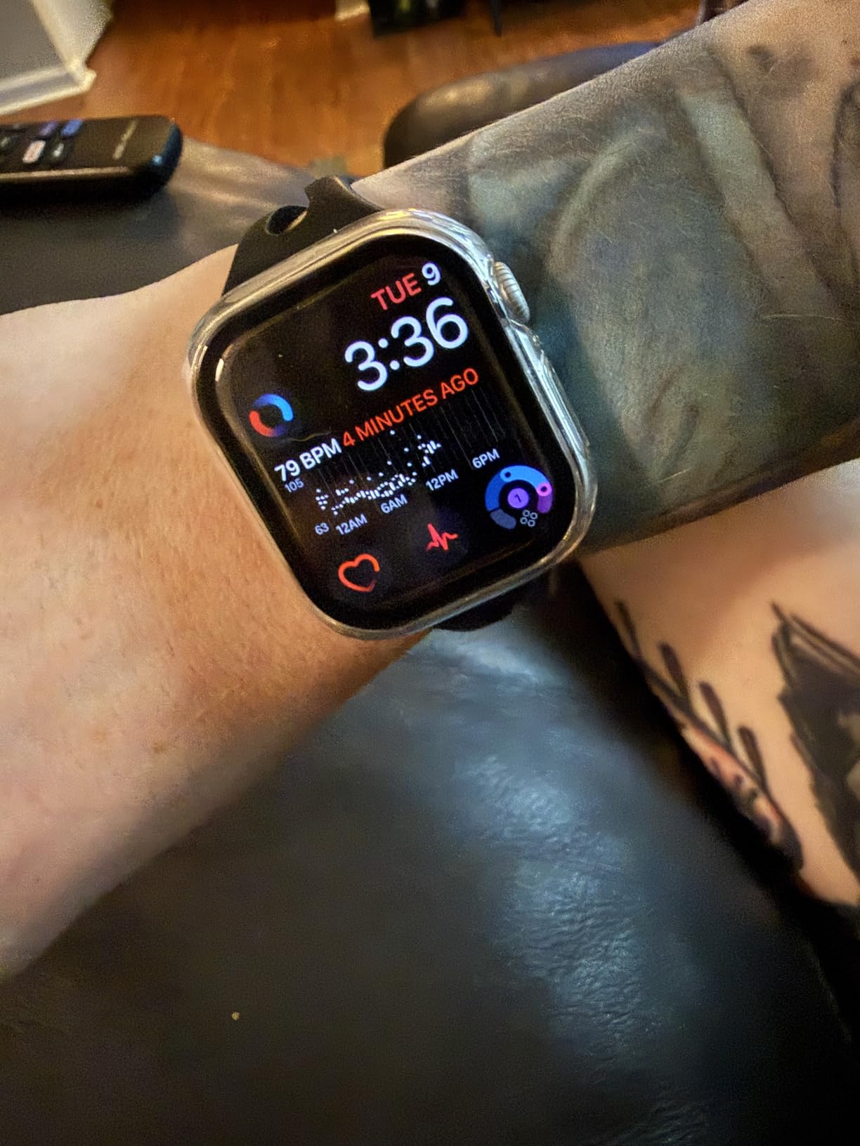 Apple Watch Series 11 [GPS 46mm] Smartwatch with Jet Black Aluminum Case with Black Sport Band - M/L. Sleep Score, Fitness Tracker, Health Monitoring, Always-On Display, Water Resistant customer photo 1