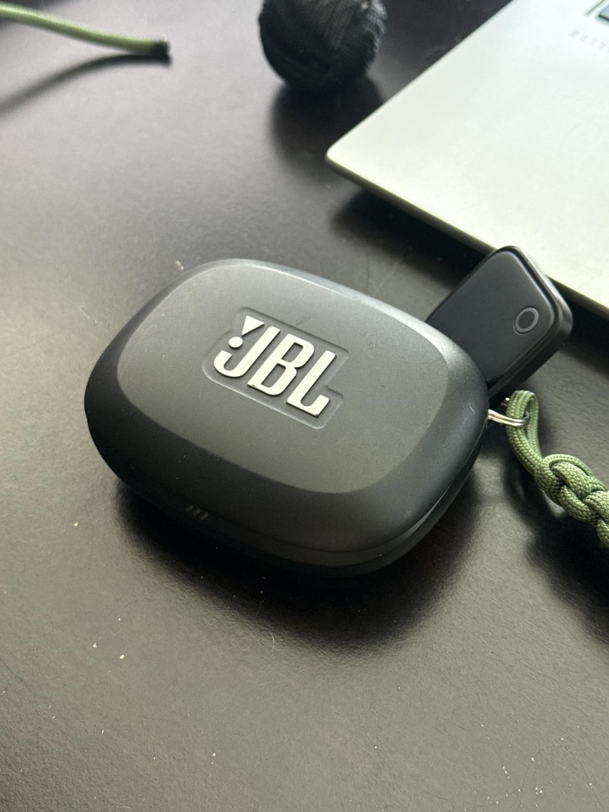 JBL Endurance Peak 4 - True Wireless Noise Cancelling Sport Earbuds, Up to 48Hrs Total Playback, Water & Dust Proof (IP68), Secure fit with TwistLock Design, 6 mics for Perfect Calls customer photo 2