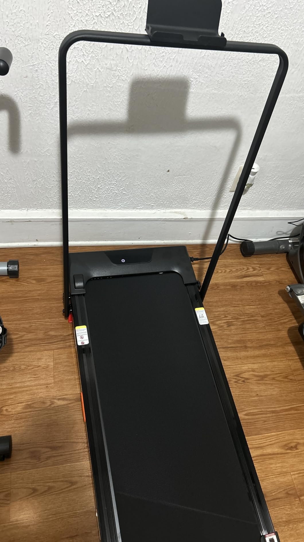 UMAY Fitness Treadmill with 20% Auto/Manual Incline, Treadmills for Home Folding with Pulse Sensors, 350/400LBS Capacity, Max 4.0HP Quiet Brushless & 8.0/9.5MPH customer photo 2