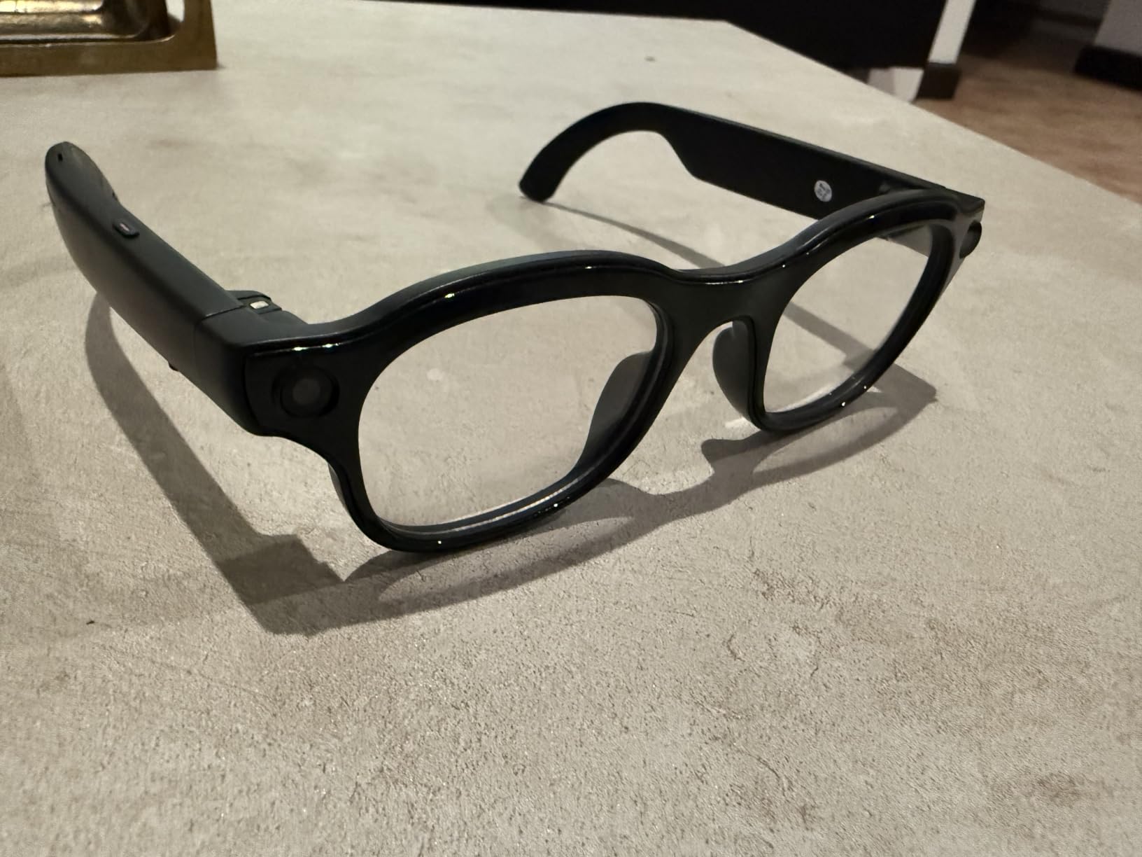 AI Smart Glasses with Camera 8MP, 4K Video, Bluetooth Ai Glasses, Wireless Charging, Real-Time Translation, Voice Assistant, Object Recognition - 3 Lenses customer photo 2