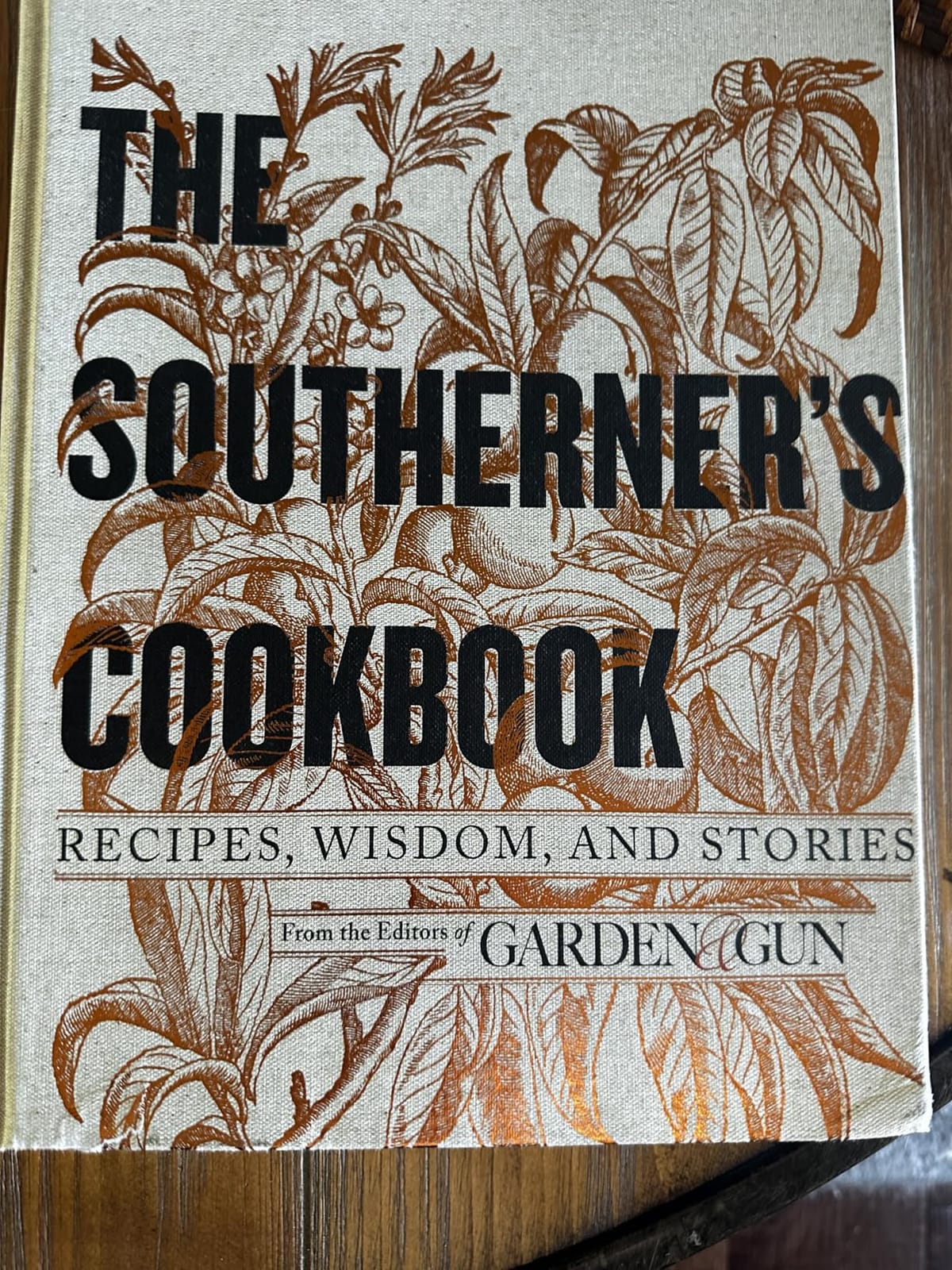 The Southerner's Cookbook: Recipes, Wisdom, and Stories (Garden & Gun Books, 3) customer photo 1