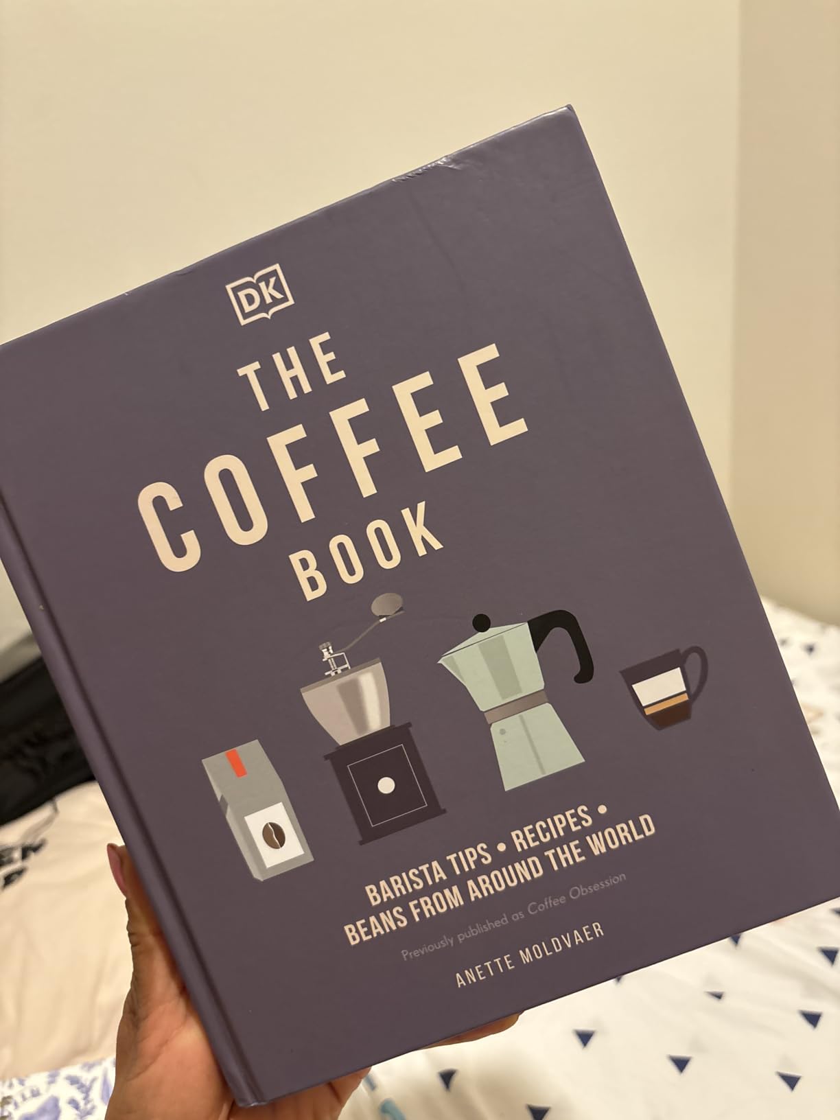 The Coffee Book: Barista tips * recipes * beans from around the world customer photo 2