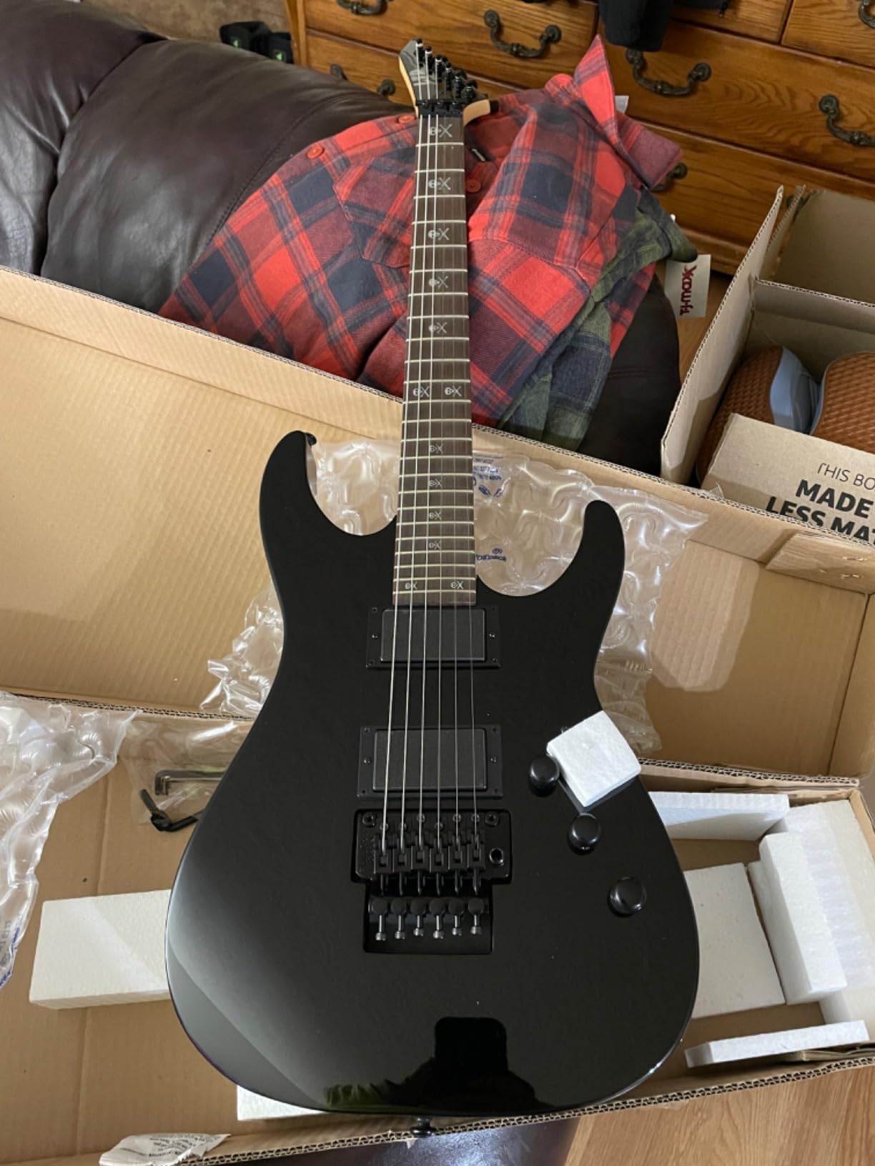 ESP LTD Kirk Hammett KH-202 - Black customer photo 2