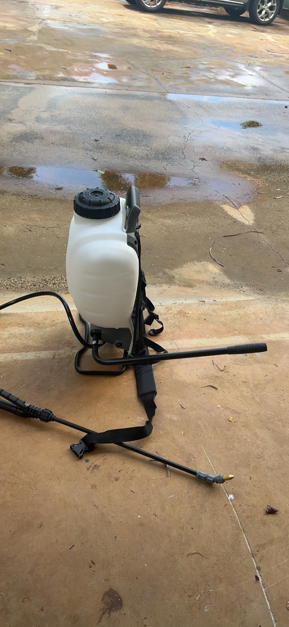 FIELD KING 190328 Backpack Sprayer, 4 Gallon, with Internal No Leak Pump Design Delivers 150 PSI customer photo 2