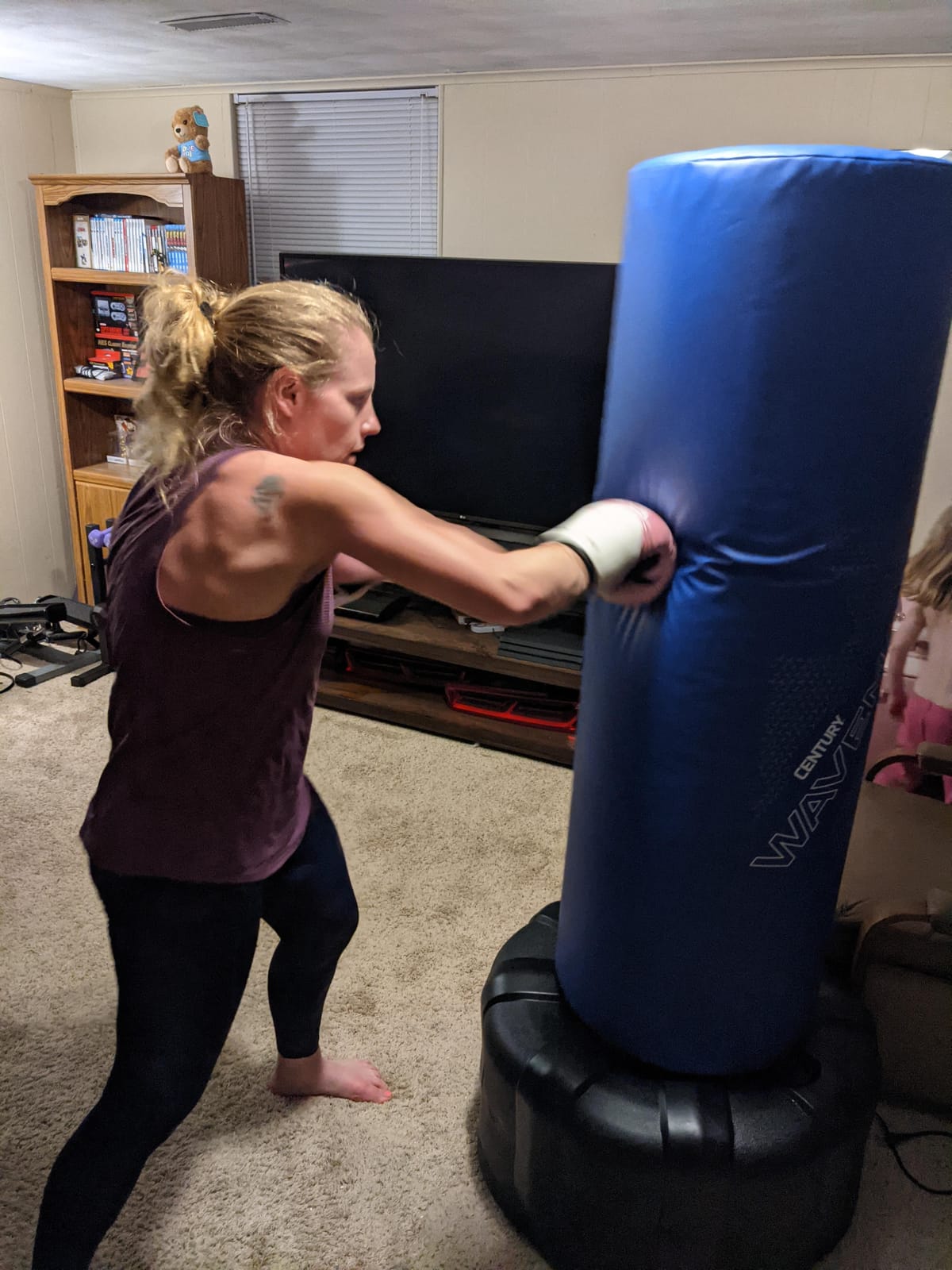 Century Wavemaster XXL | Freestanding Punching Bag with Base | Heavy Bag Boxing Martial Arts Kickboxing Bag | Optimal Strength and Cardio Training Bag customer photo 1