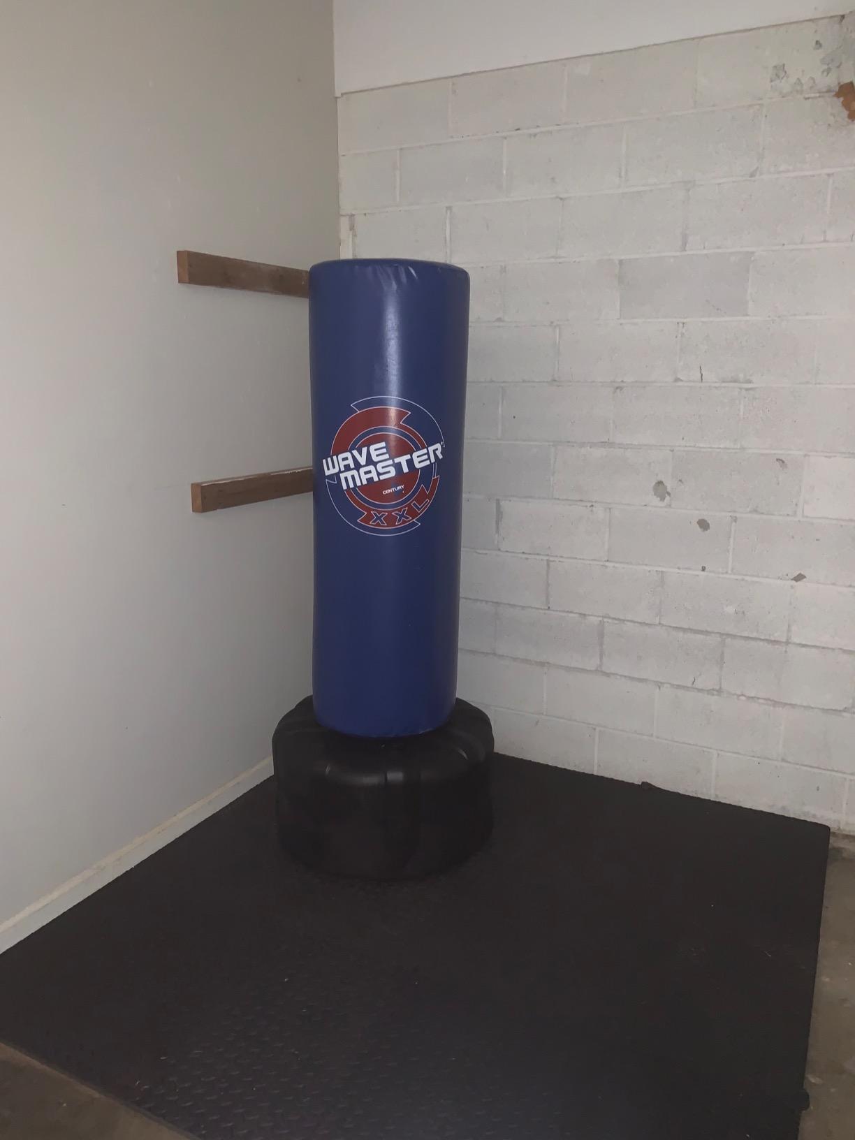 Century Wavemaster XXL | Freestanding Punching Bag with Base | Heavy Bag Boxing Martial Arts Kickboxing Bag | Optimal Strength and Cardio Training Bag customer photo 2