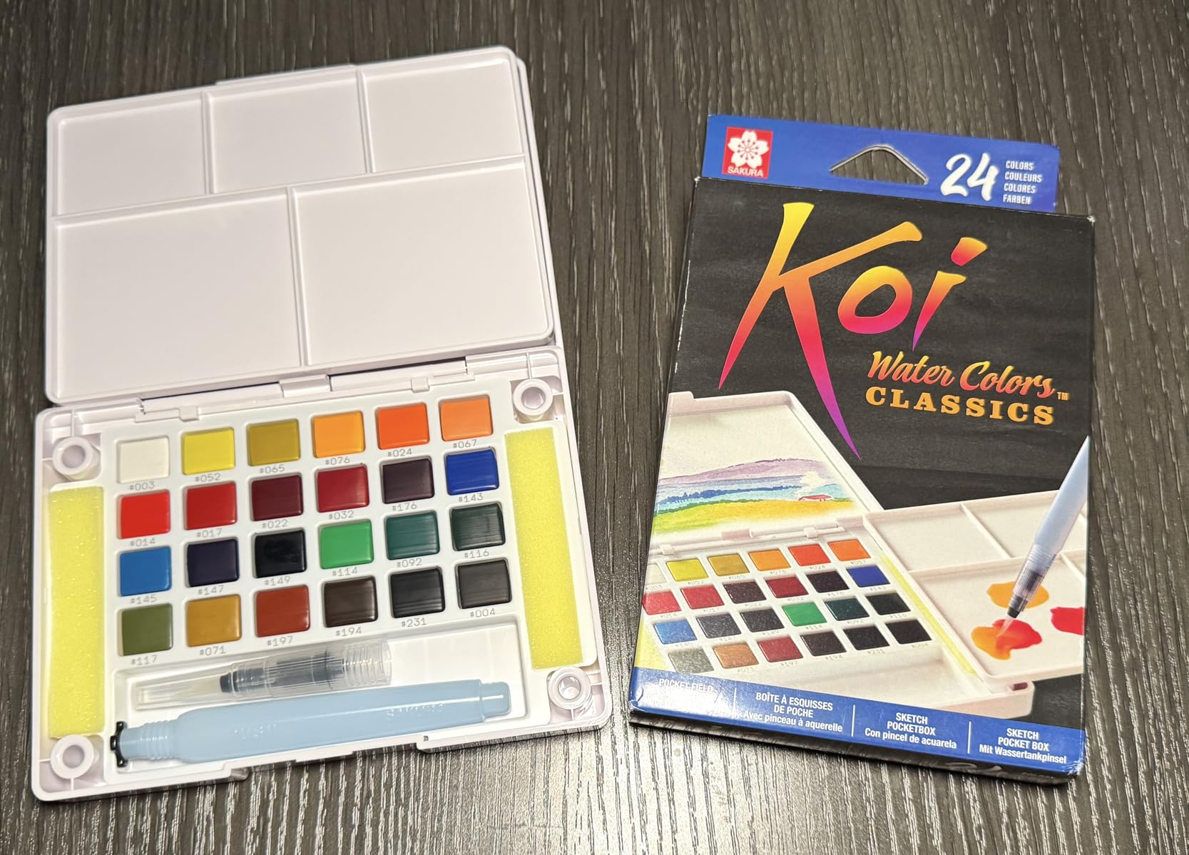 Sakura Koi Pocket Field Sketch Kit - Watercolor Sets for Painting On the Go - 24 Colors - 1 Water Brush - 1 Sponge - 1 Mixing Palette customer photo 2