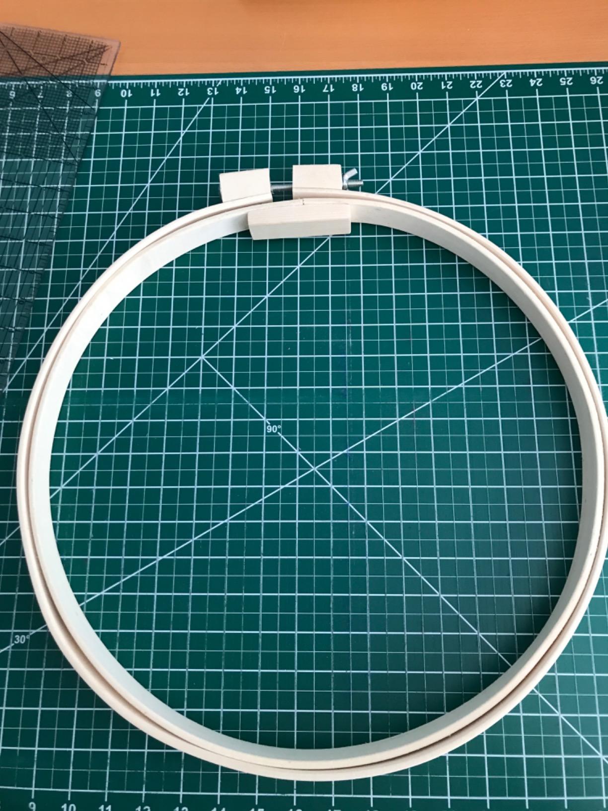 Frank A. Edmunds 16-inch Round Wood Quilt Hoop,5589 customer photo 2