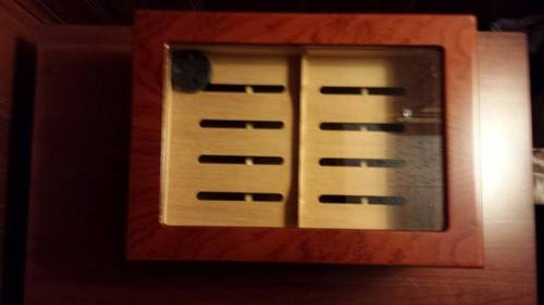 Humidor Supreme Old World Desktop Cigar Humidor - Desktop Cigar Storage with Spanish Cedar Tray & Dividers | Antique Walnut Finish Cigar Box with Humidifier & Glass Hygrometer - Holds 75 - 100 Cigars customer photo 1