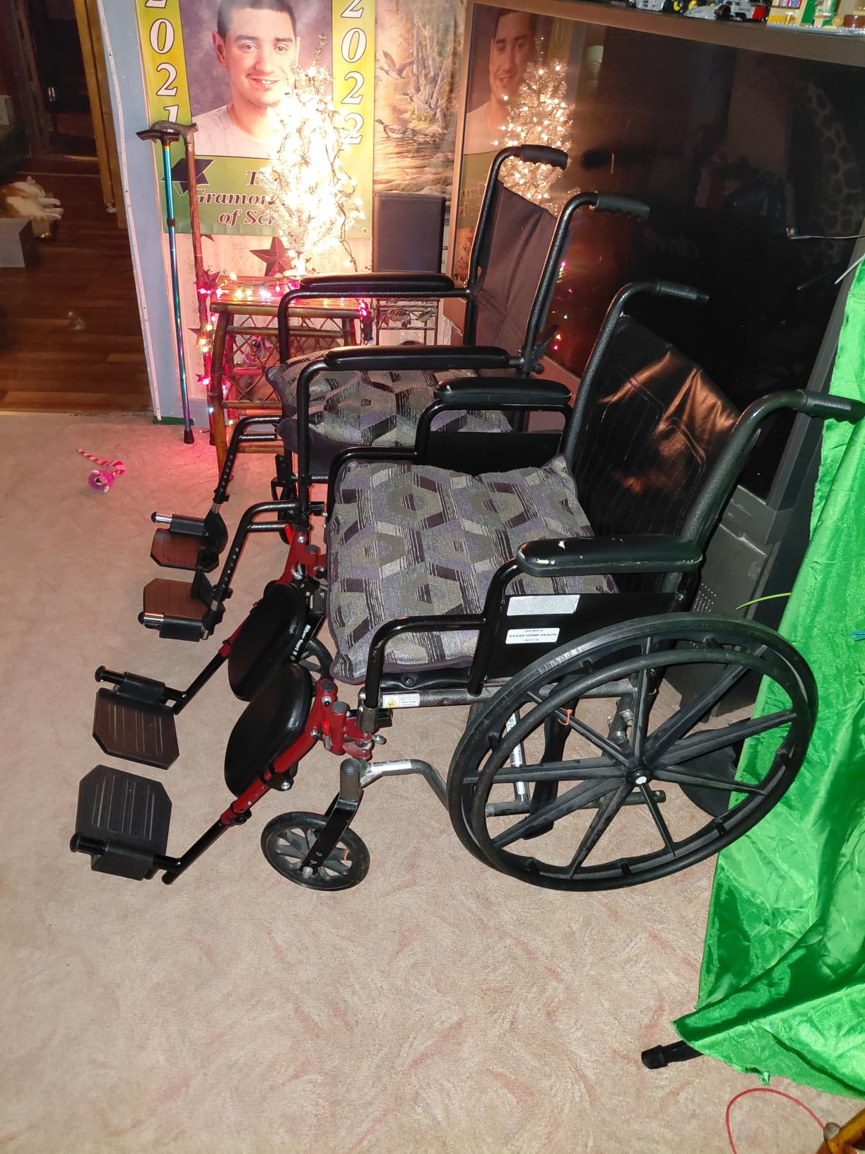 Drive Medical Folding Transport Wheelchair, Swing-Away Footrest, Silver | Lightweight Transport Wheelchair Folds for Easy Storage and Travel with Swing-Away Footrest for Simple Transfers customer photo 1