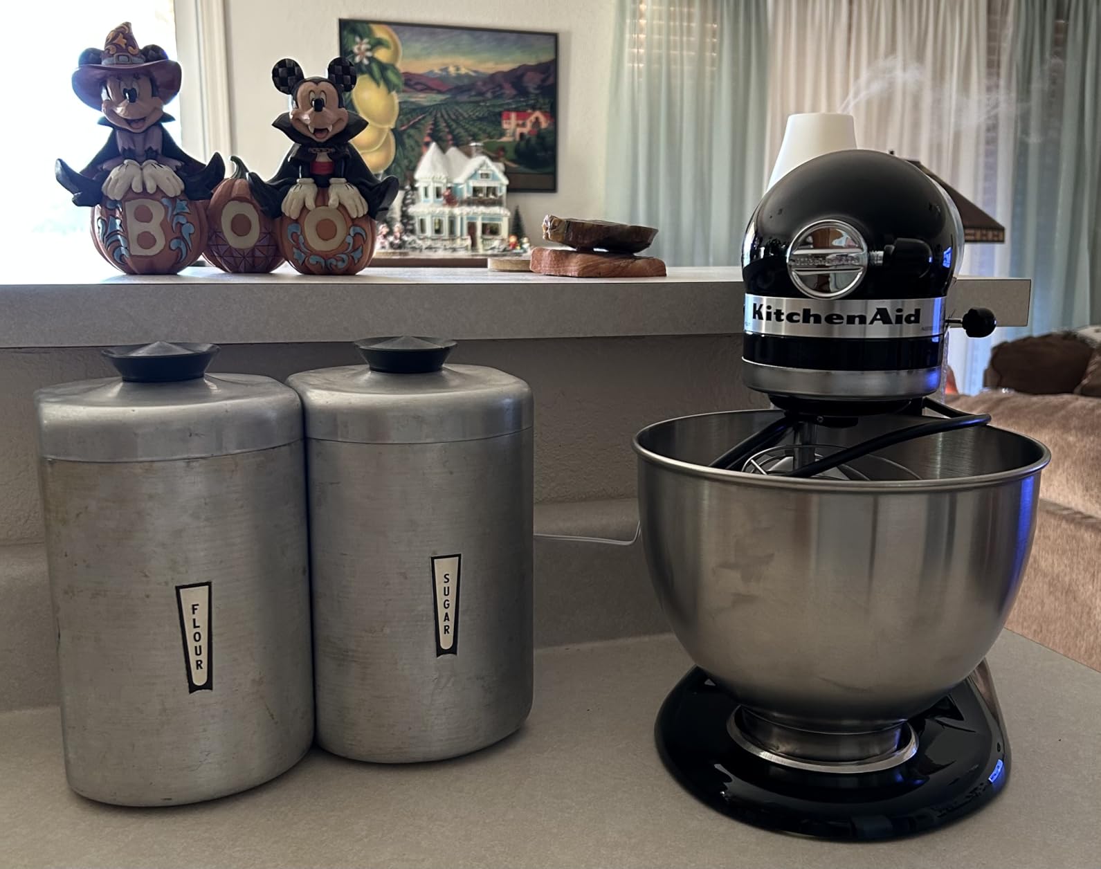 KitchenAid Classic Series 4.5 Quart Tilt-Head Stand Mixer K45SS, Onyx Black customer photo 2