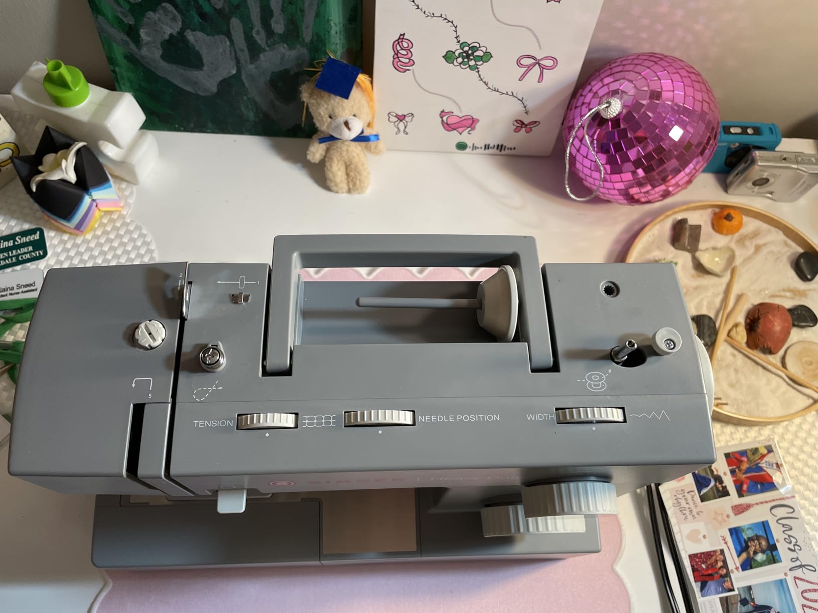 SINGER 4411 (Grey) High Speed Heavy Duty Sewing Machine with Accessories | 11 stitches deliver 69 applications, 50% more power for denim and canvas, metal frame, 4-step buttonhole, 1100 stitches/min customer photo 2