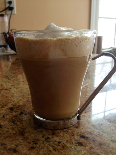Breville BMF600XL Milk Cafe Frother, Brushed Stainless Steel | Easily craft rich and creamy hot milk drinks at home, including lattes, cappuccinos, chai tea, and hot chocolate customer photo 1