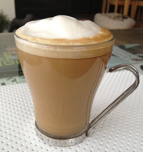 Breville BMF600XL Milk Cafe Frother, Brushed Stainless Steel | Easily craft rich and creamy hot milk drinks at home, including lattes, cappuccinos, chai tea, and hot chocolate customer photo 2