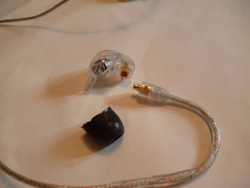 SE215 PRO Wired Earbuds - Professional Sound Isolating Earphones, Clear Sound & Deep Bass, Single Dynamic MicroDriver, Secure Fit In Ear Monitor, plus Carrying Case & Fit Kit - Clear (SE215-CL) customer photo 2