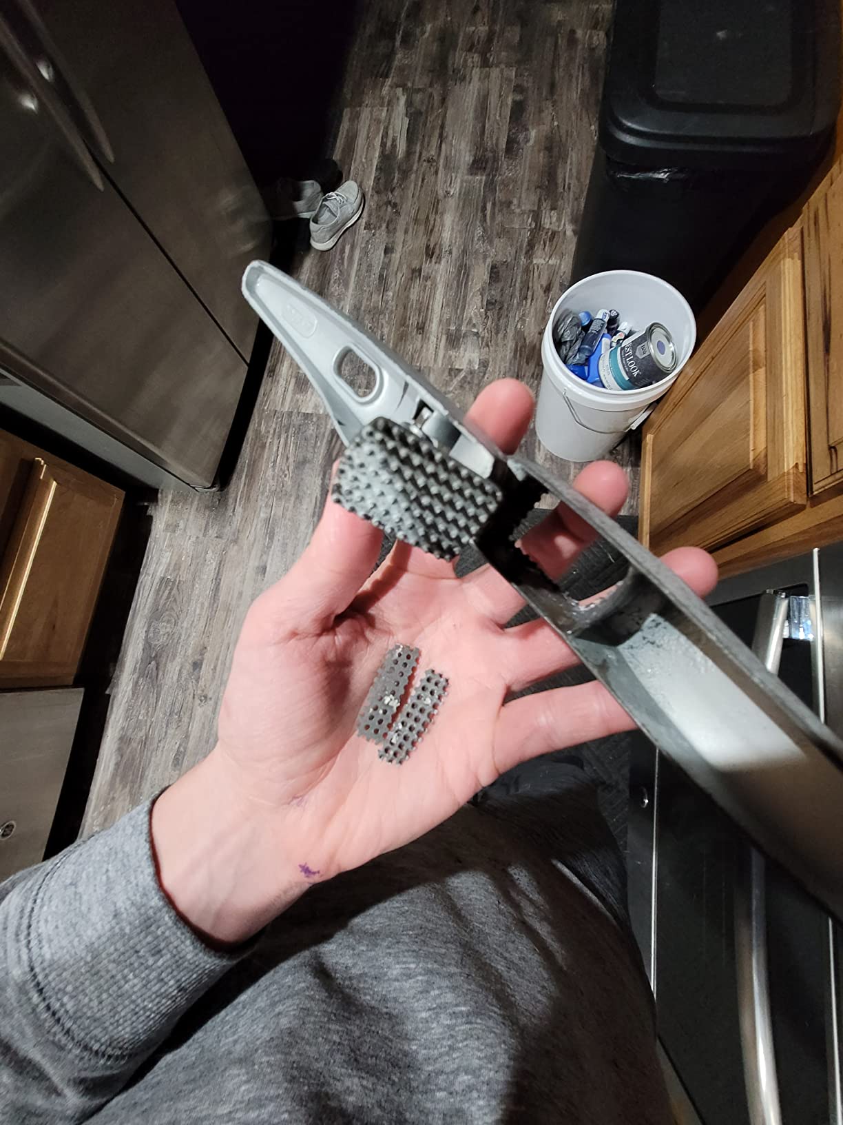 Zyliss Susi 3 Garlic Press, Aluminum | Garlic and Ginger Press, Efficient Mincing, Easy-to-Clean, Dishwasher-Safe customer photo 2