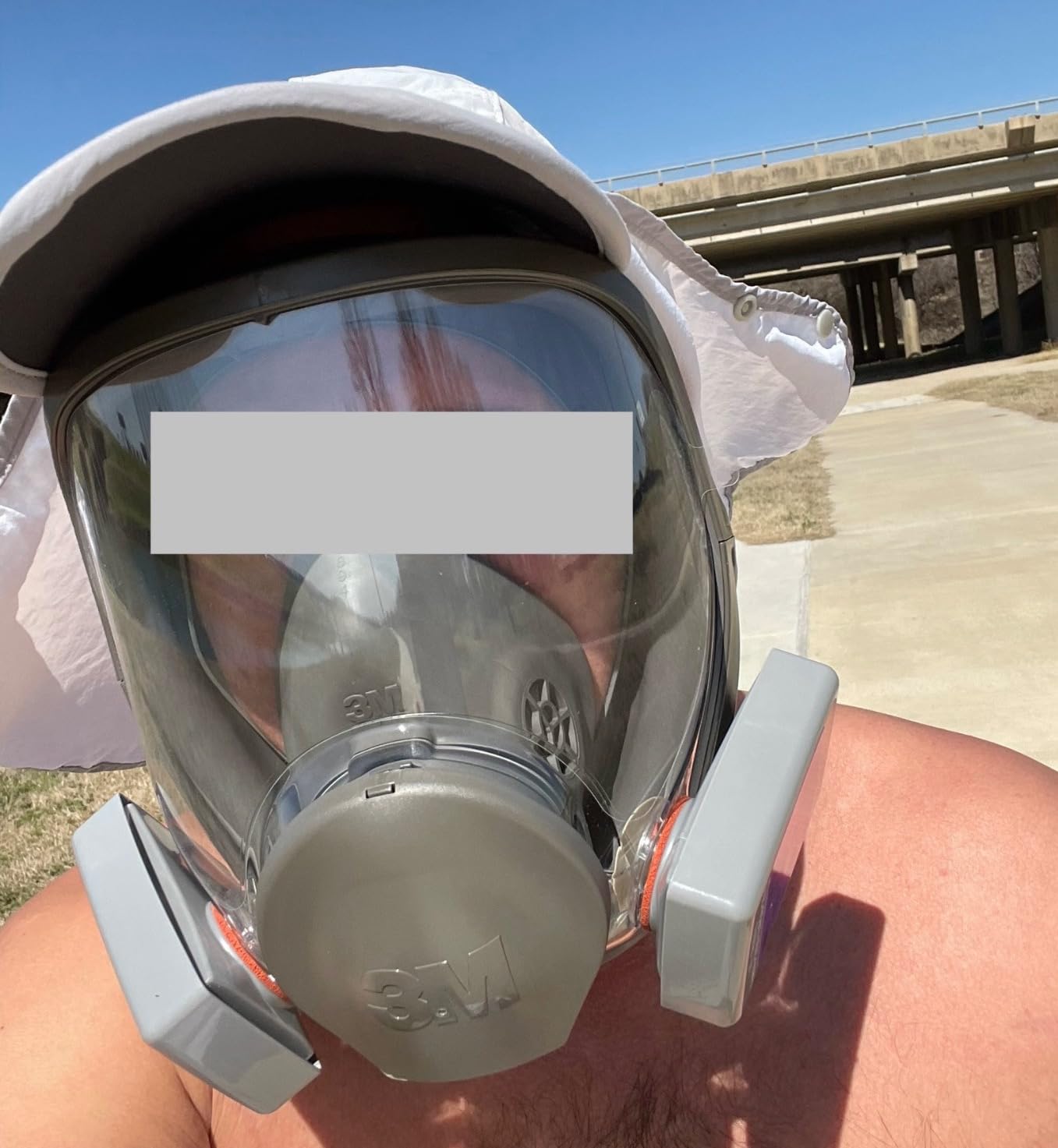3M Full Facepiece Reusable Respirator 6800, NIOSH, Medium | Large Lens, ANSI High Impact Eye Protection, Silicone Face Seal, Four-Point Harness, Comfortable Fit, Painting customer photo 2